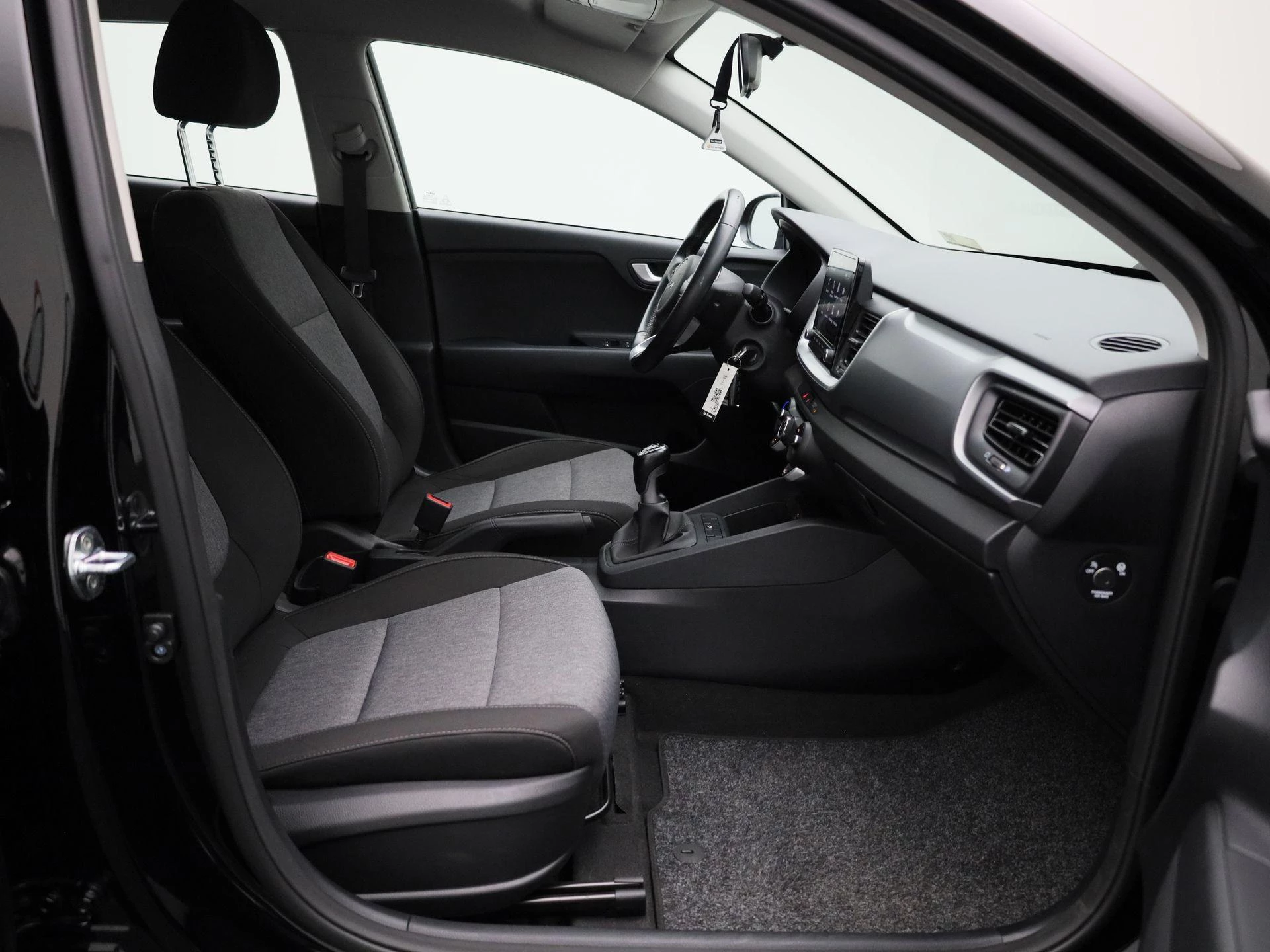 Kia-Stonic-image-24