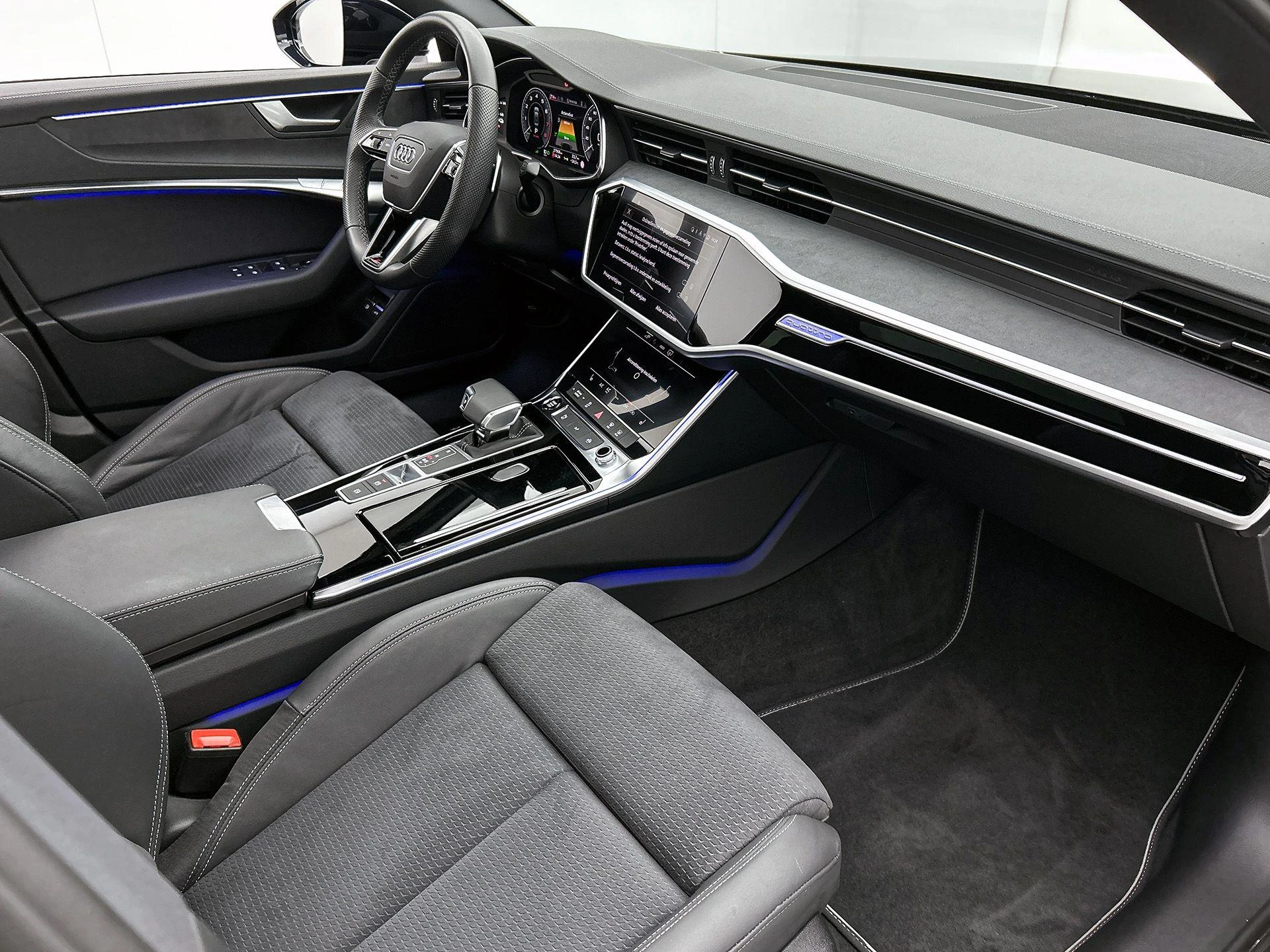 Audi-A6-image-21