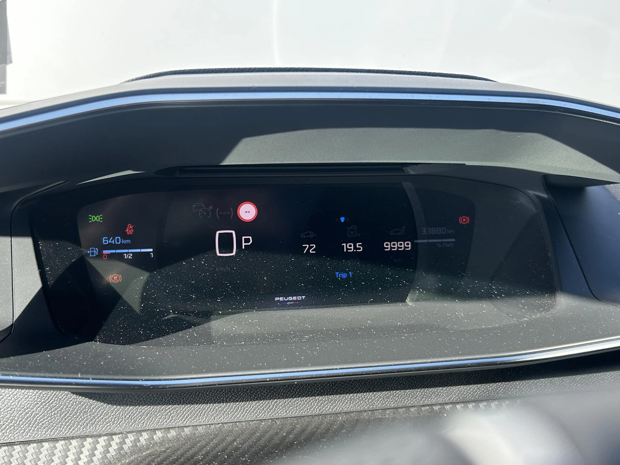 Peugeot-208-image-12