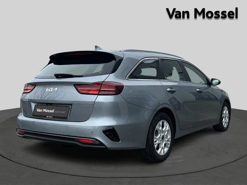 Kia-Ceed Sportswagon-image-3