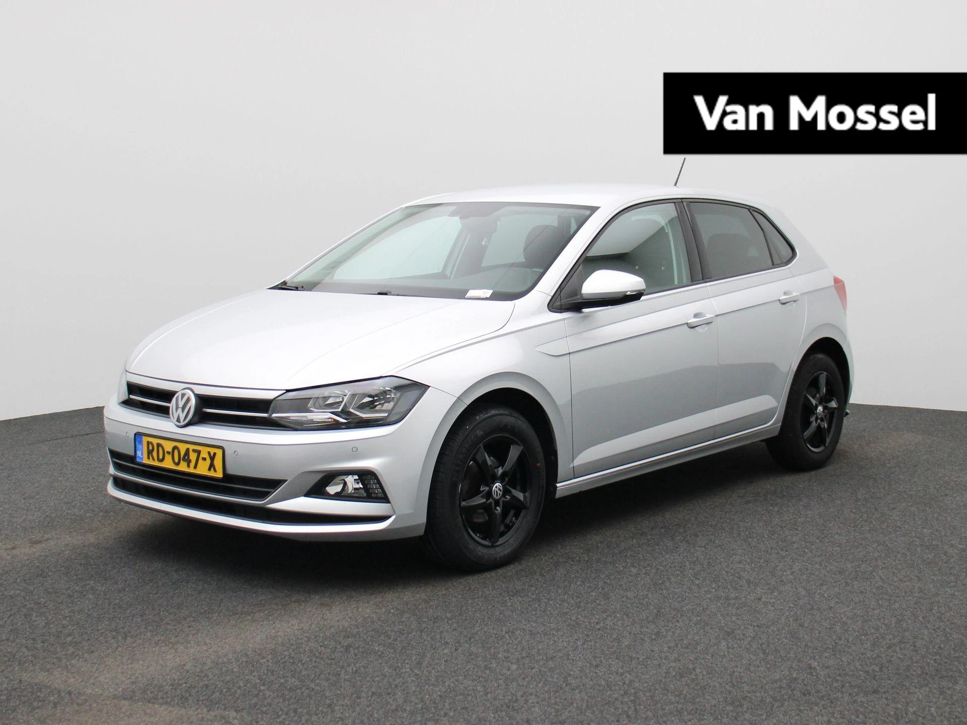 Volkswagen-Polo-image-0