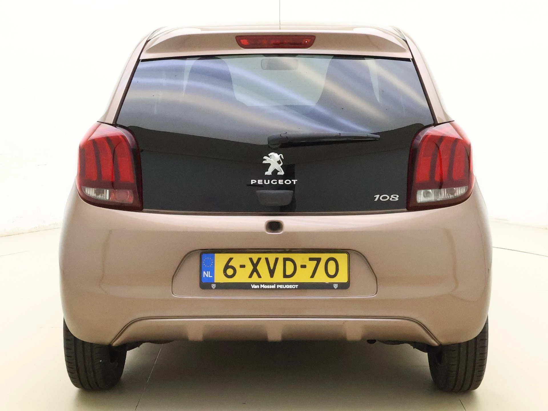 Peugeot 108 1.0 e-VTi Première