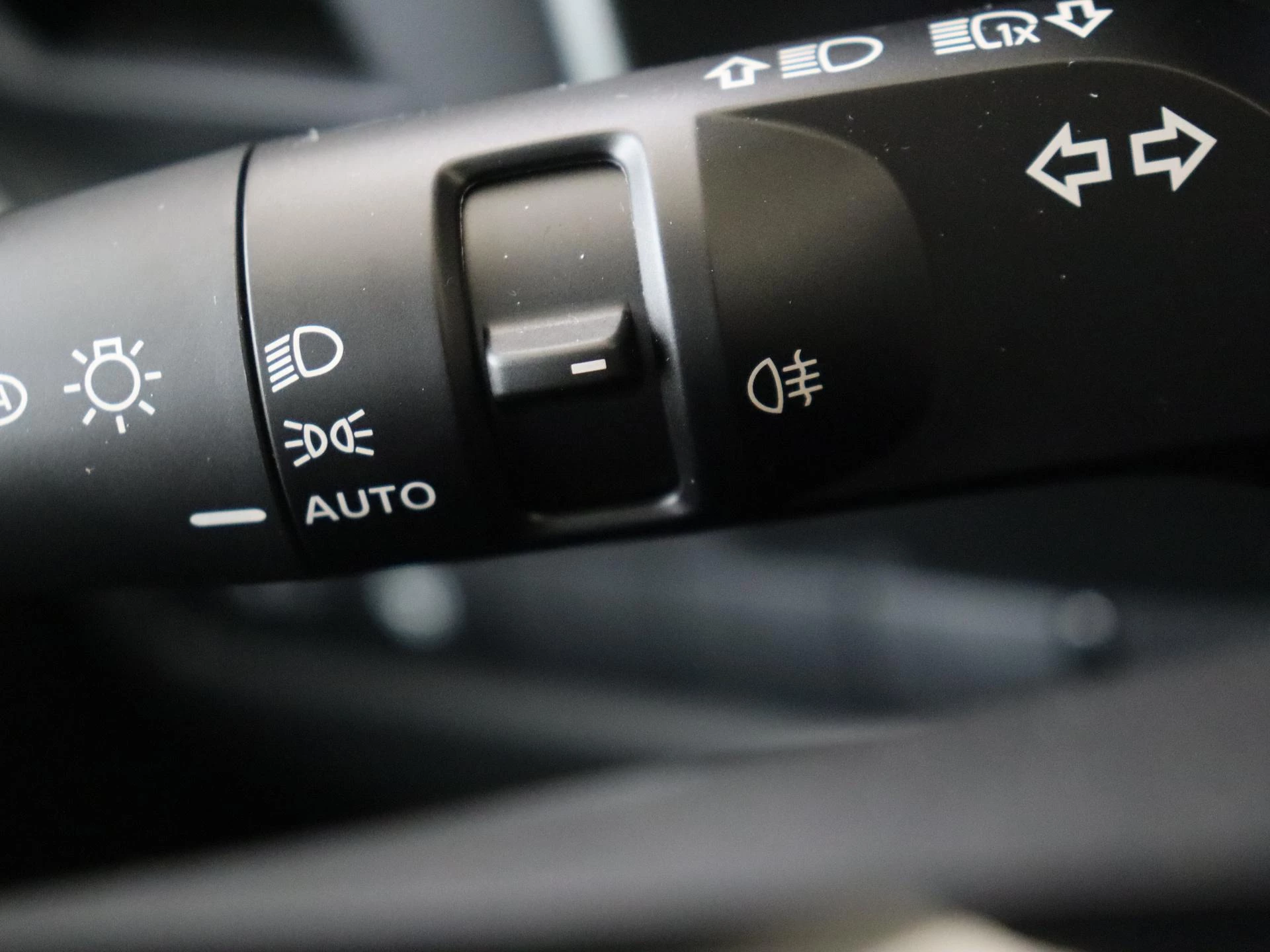 Nissan-QASHQAI-image-24