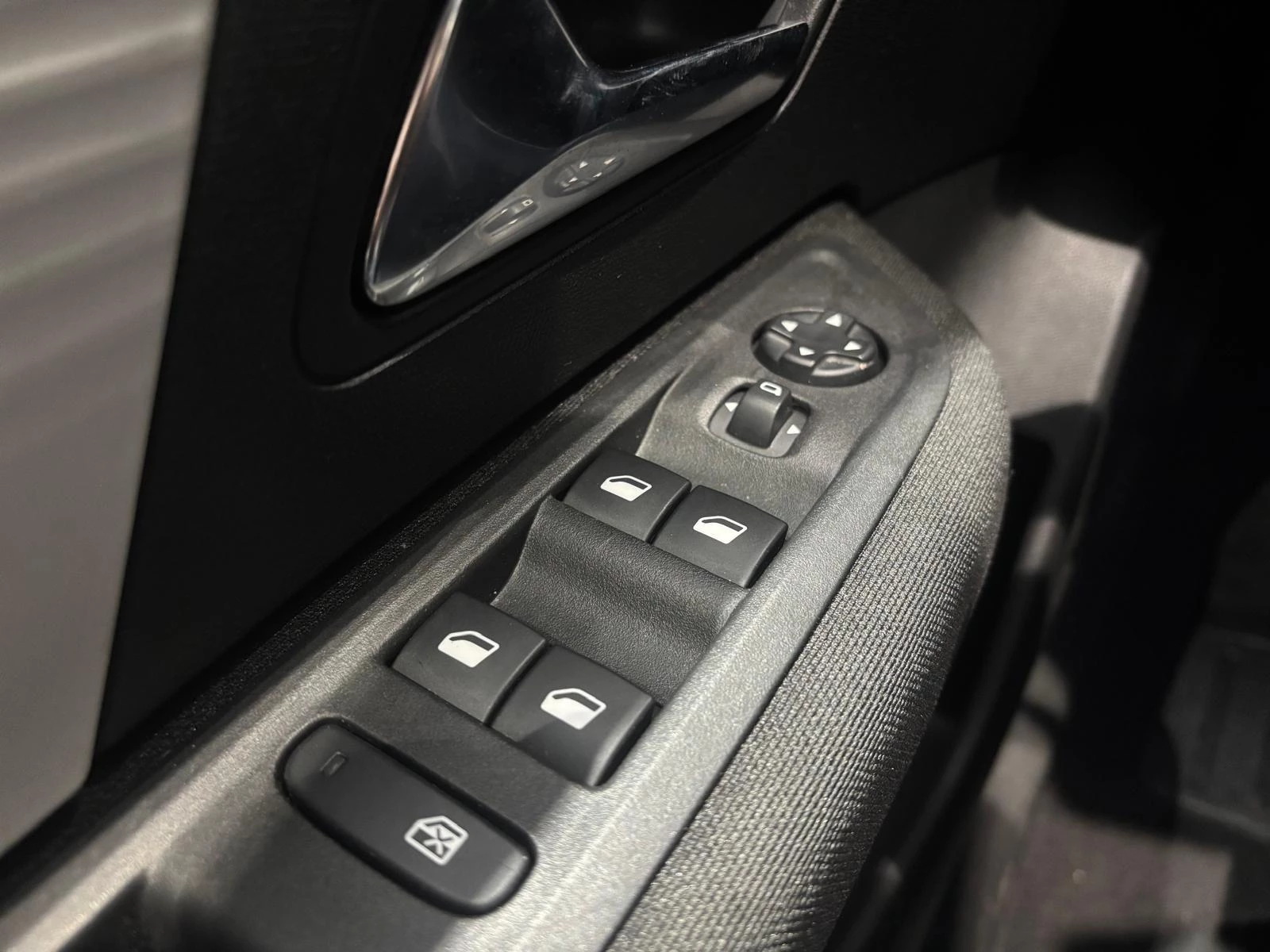 Citroën C4 X 1.2 Puretech 100 You