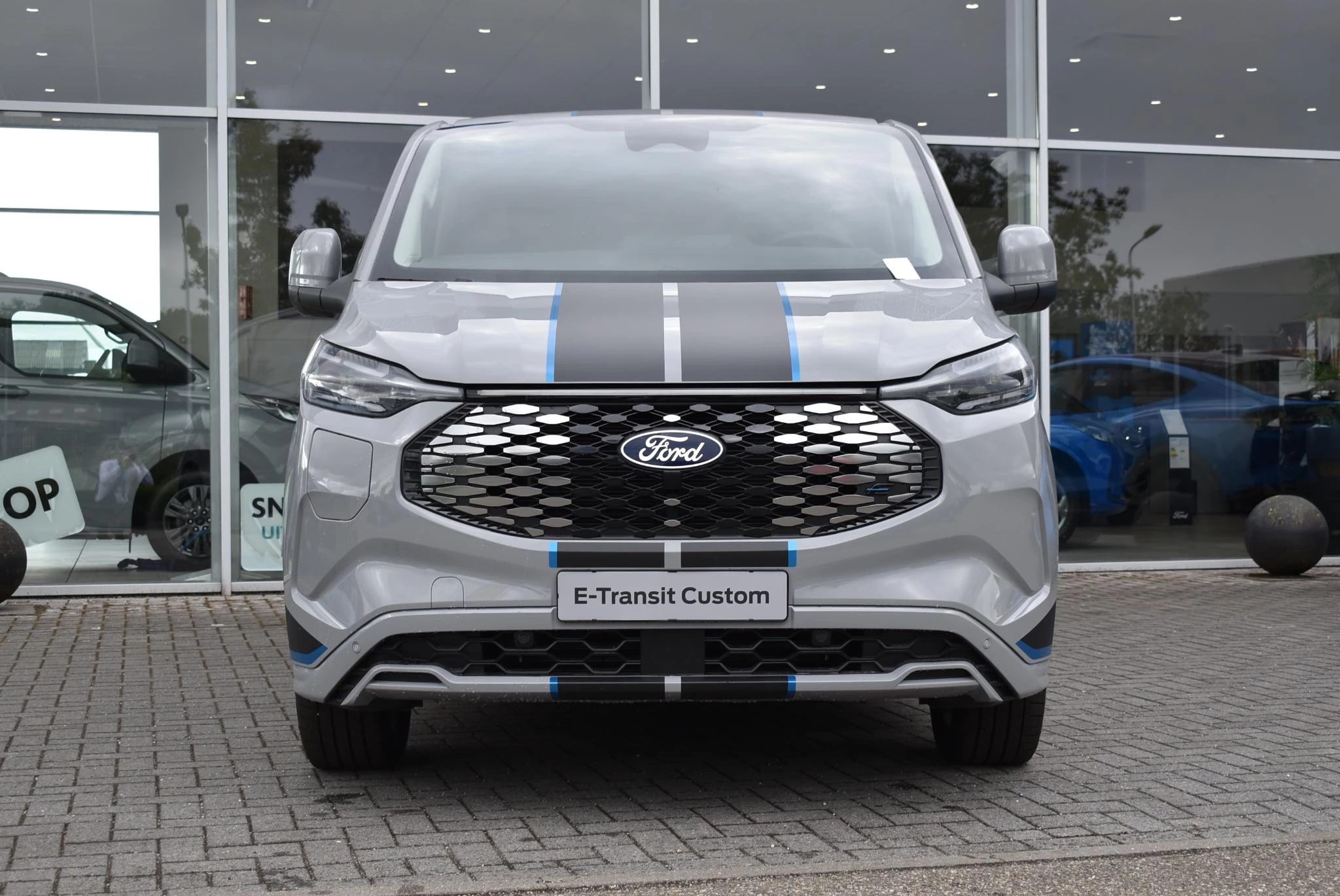 Ford-E-Transit-image-1