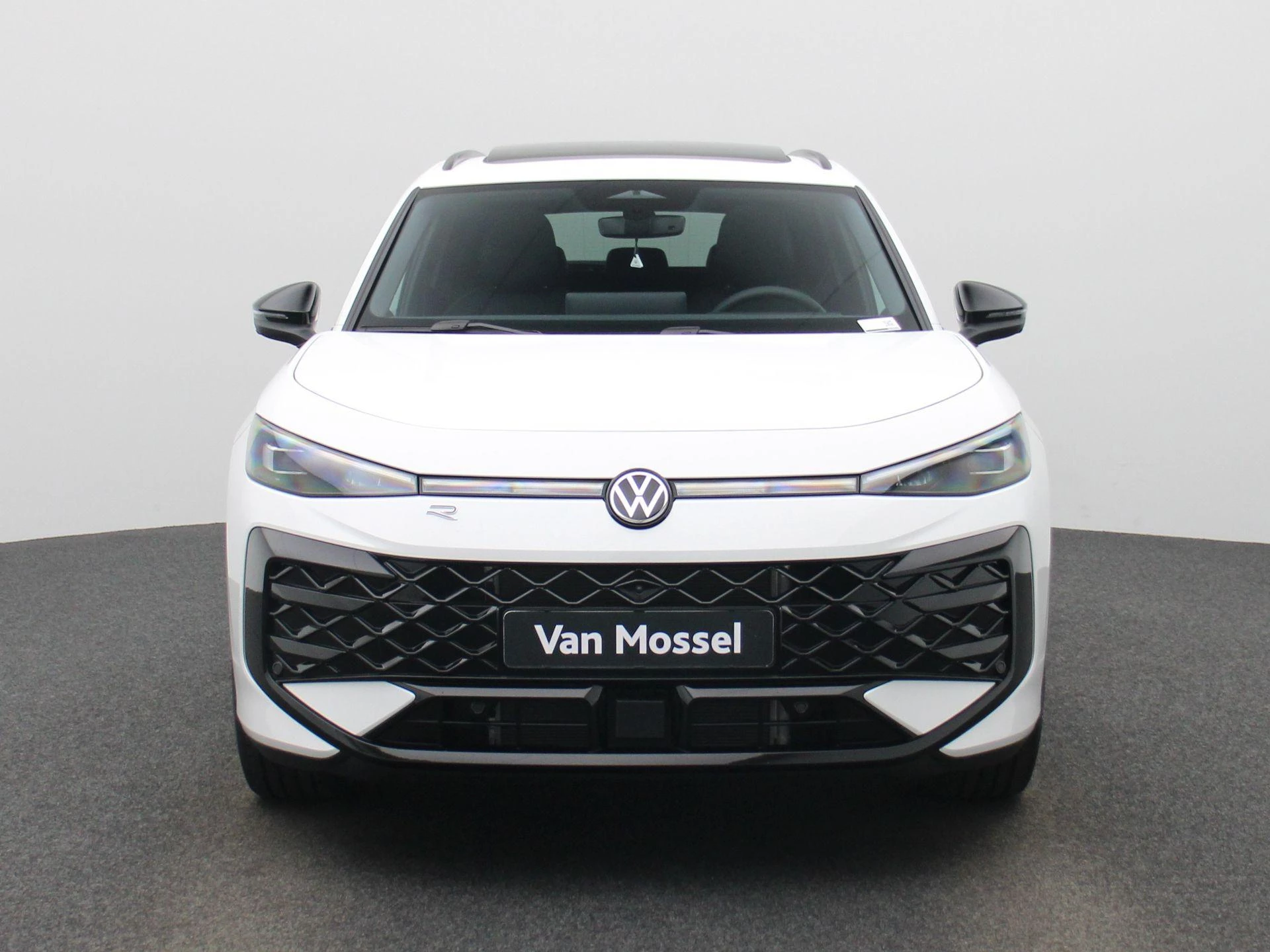 Volkswagen-T-Roc-image-2