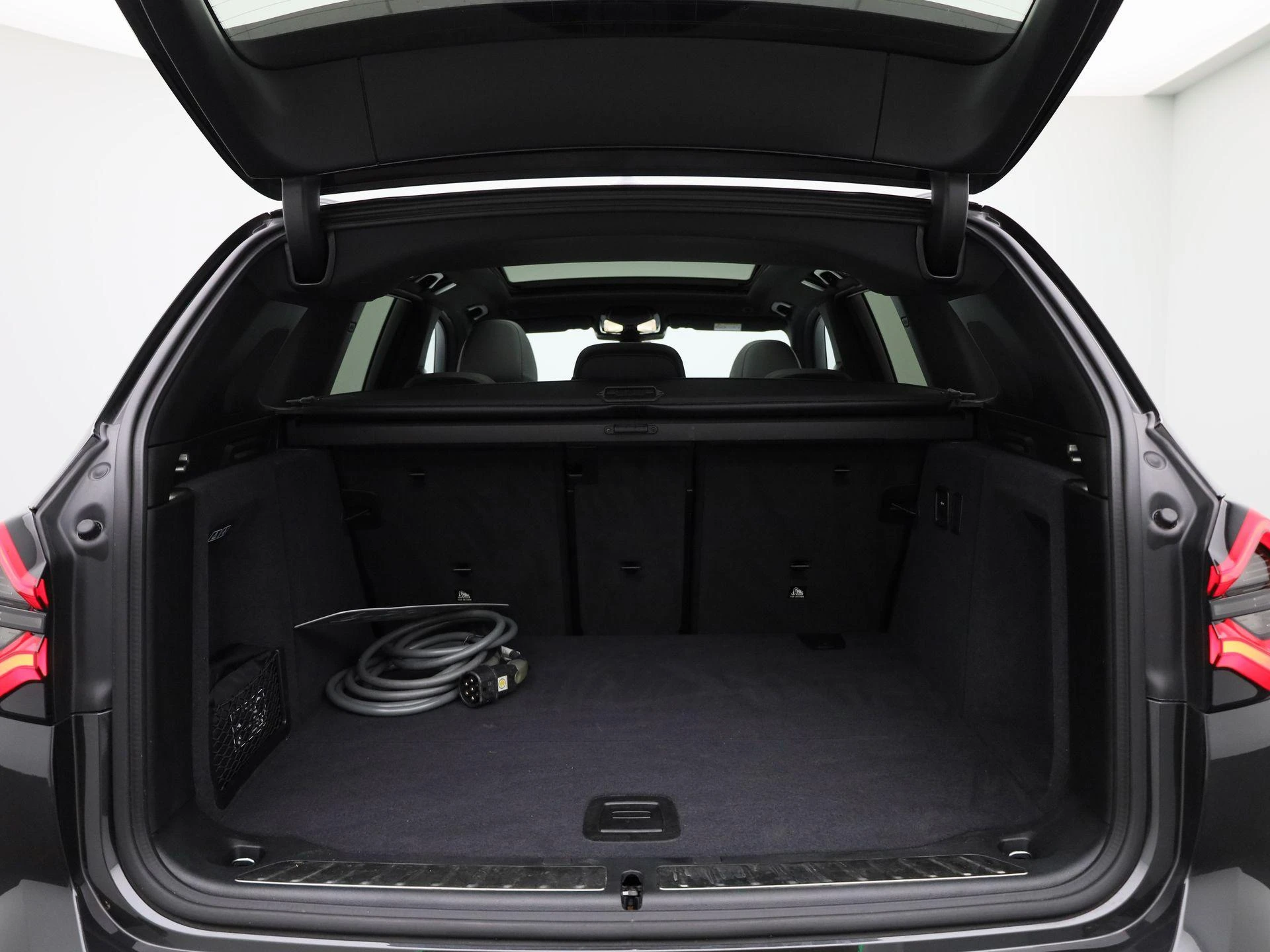 BMW-iX3-image-12