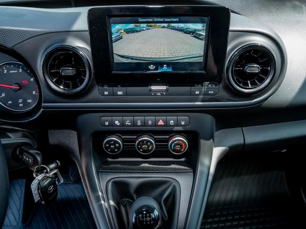 Mercedes-Benz-Citan 112-image-10