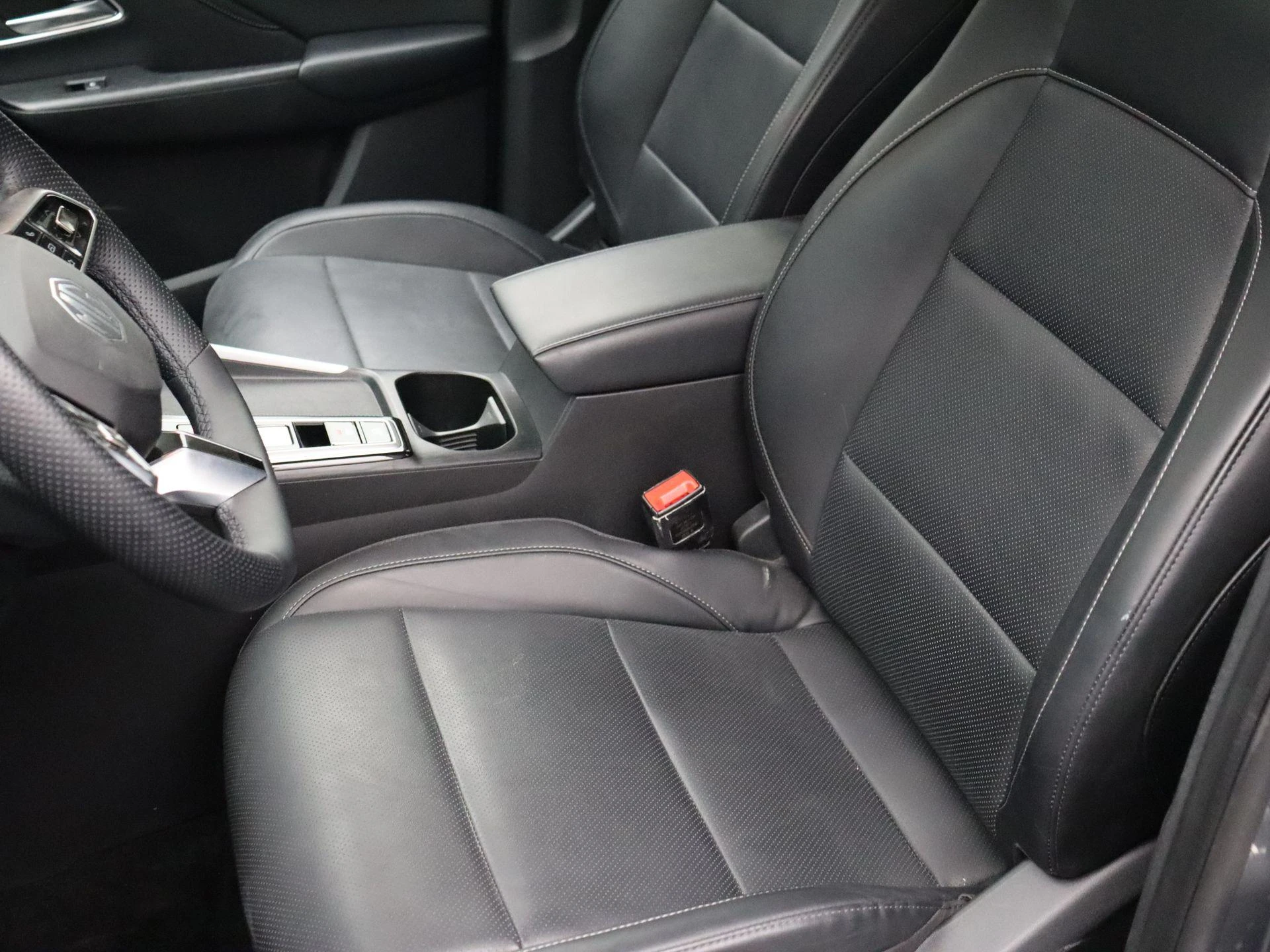MG-ZS-image-10