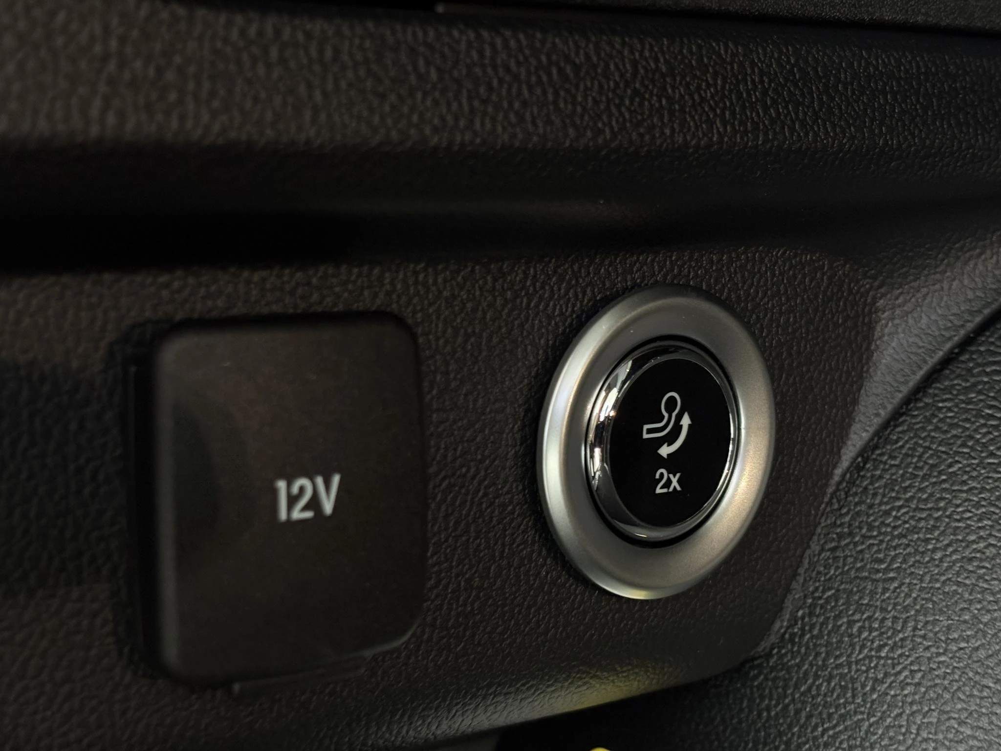 Ford-Kuga-image-10