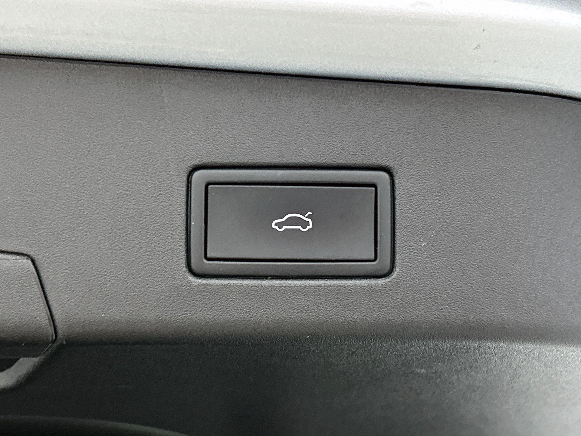 Volkswagen-ID.4-image-19