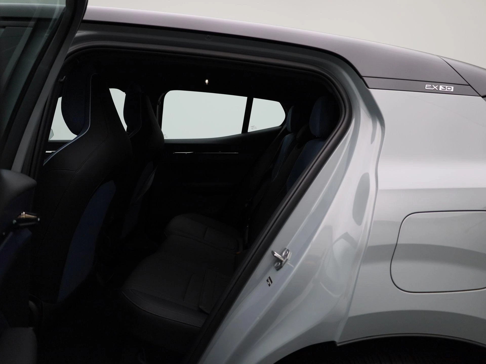 Volvo-EX30-image-11