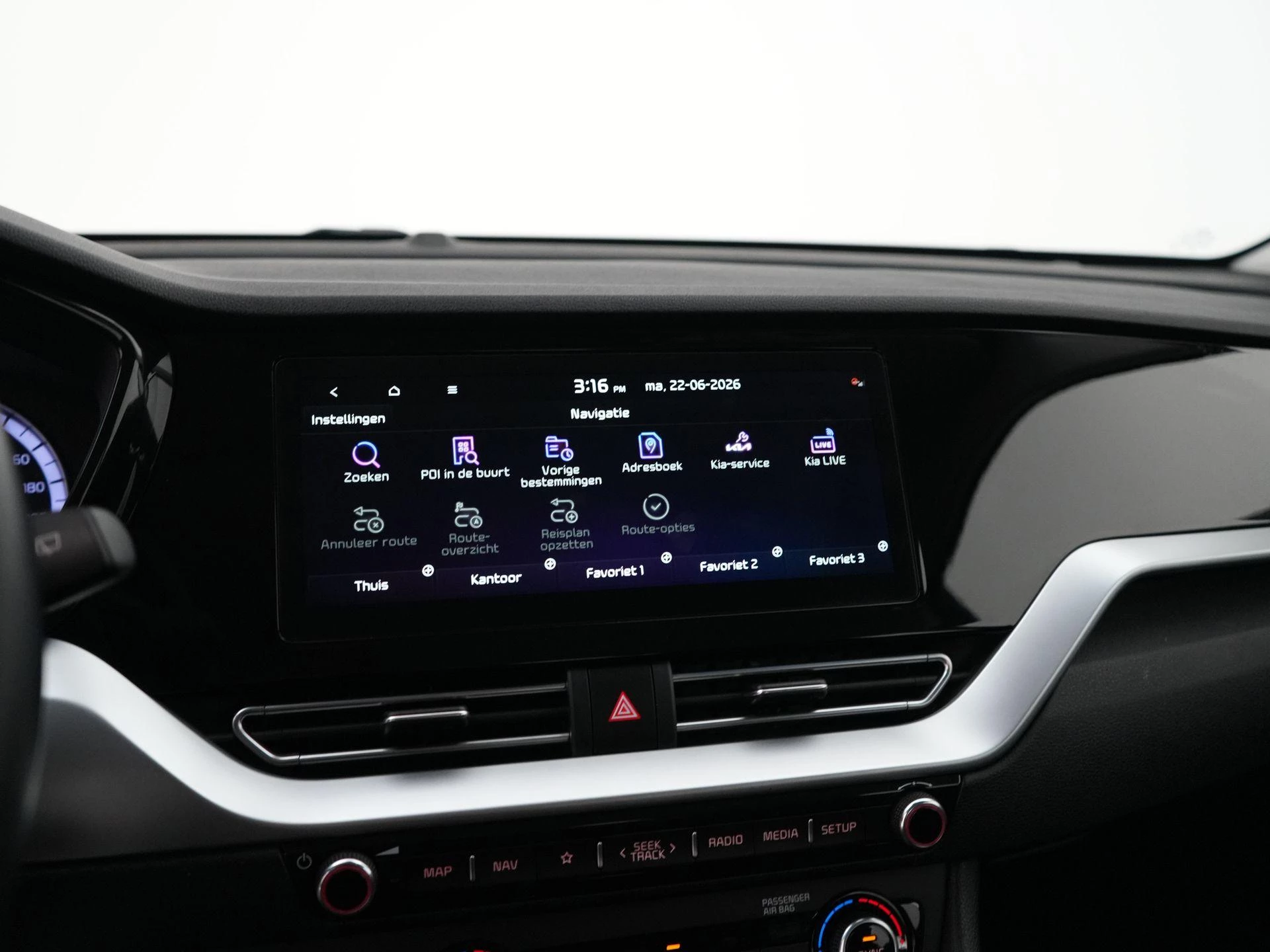 Kia-Niro-image-23