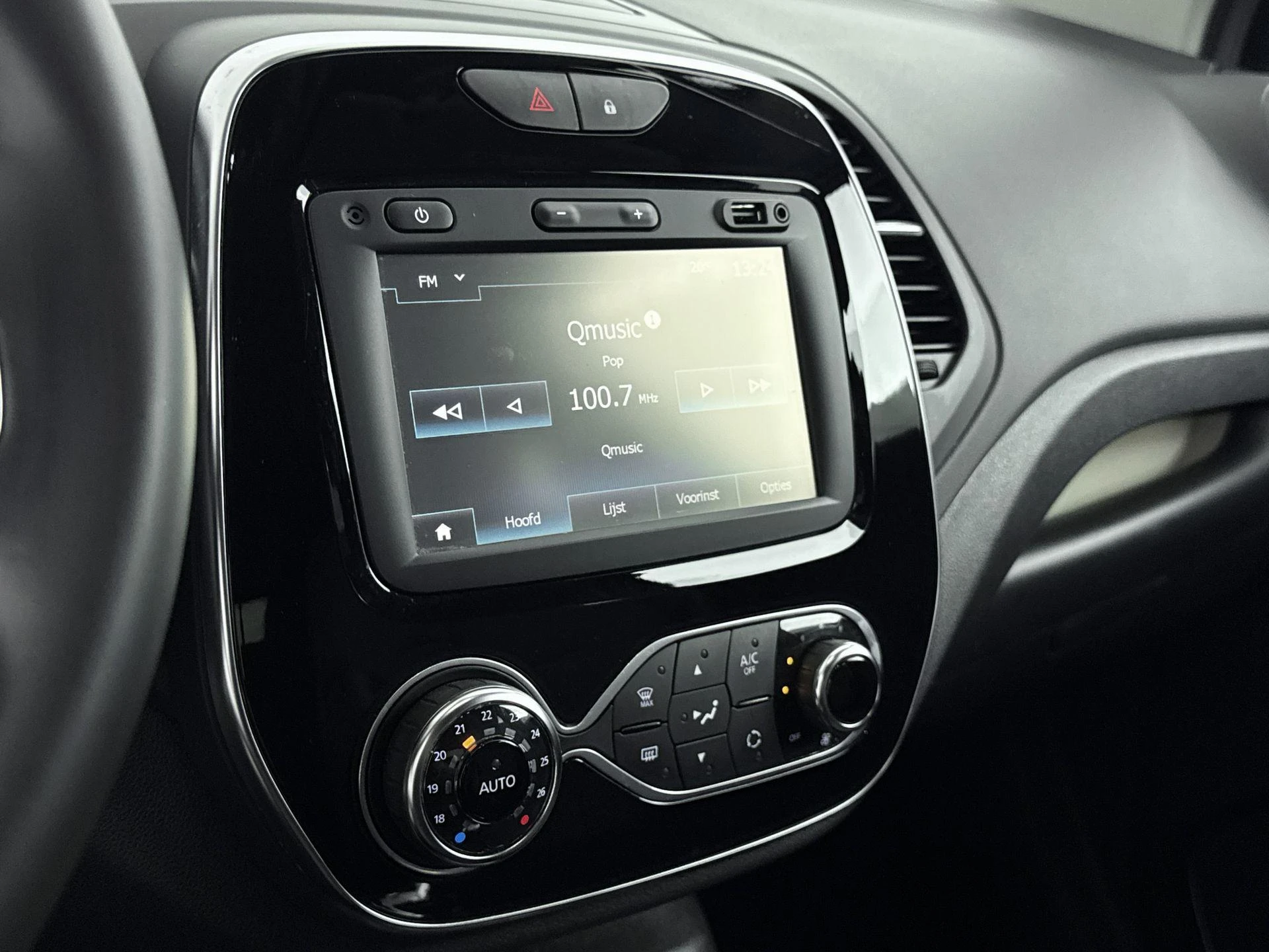 Renault-Captur-image-6