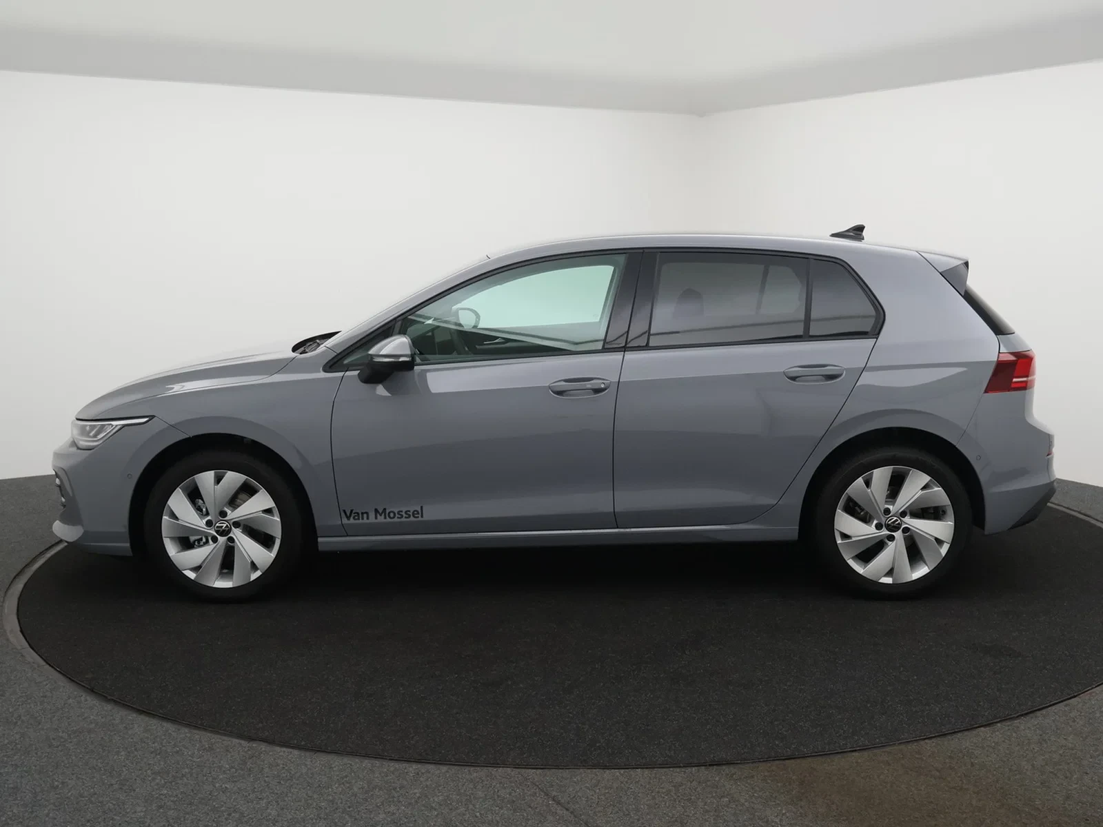 Volkswagen Golf VIII Golf Life Business 1.5eTSI 116PK AUTOMAAT * DEMO *