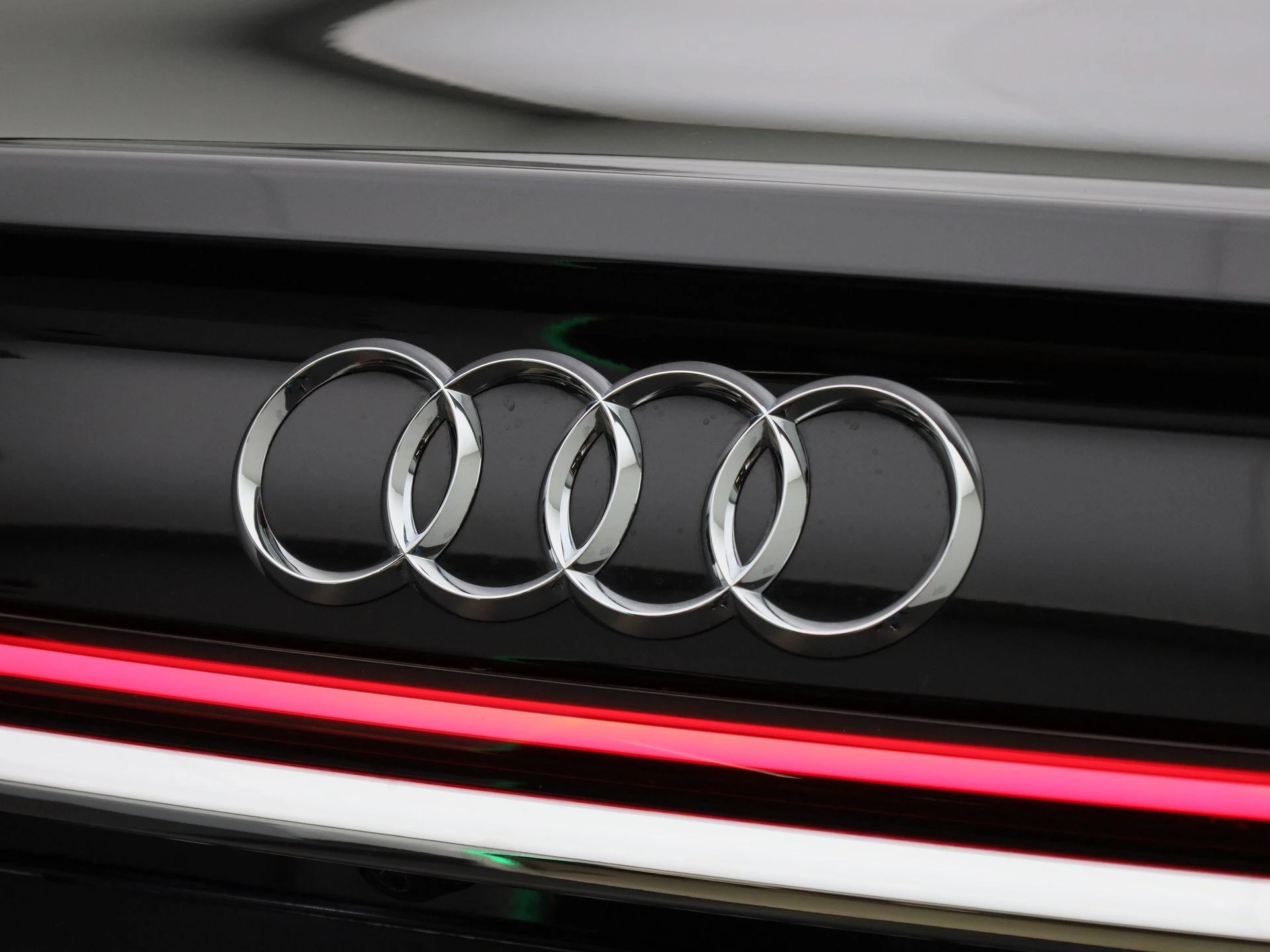 Audi A8 60 TFSI e quattro Lang