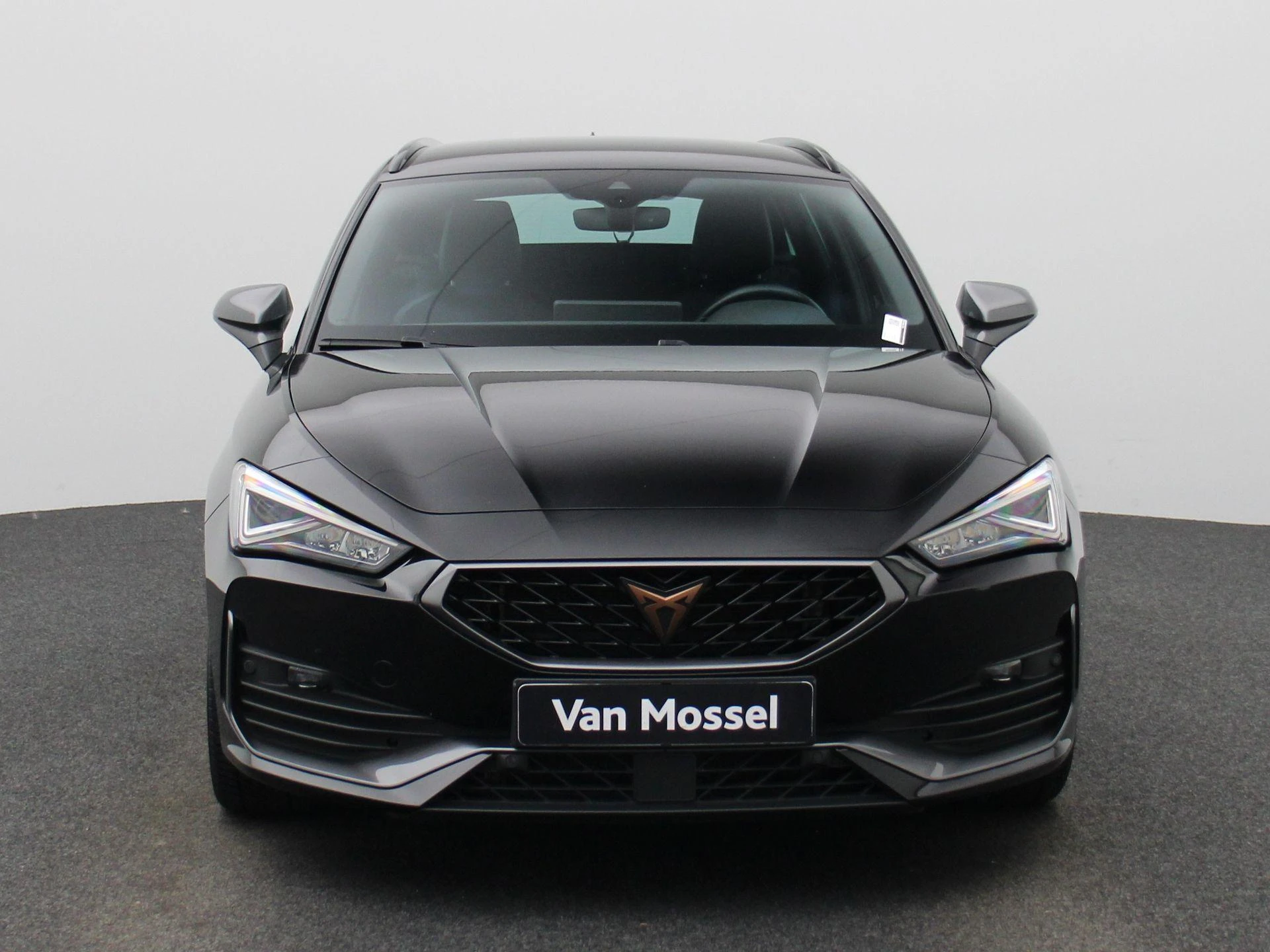 CUPRA-Leon Sportstourer-image-3