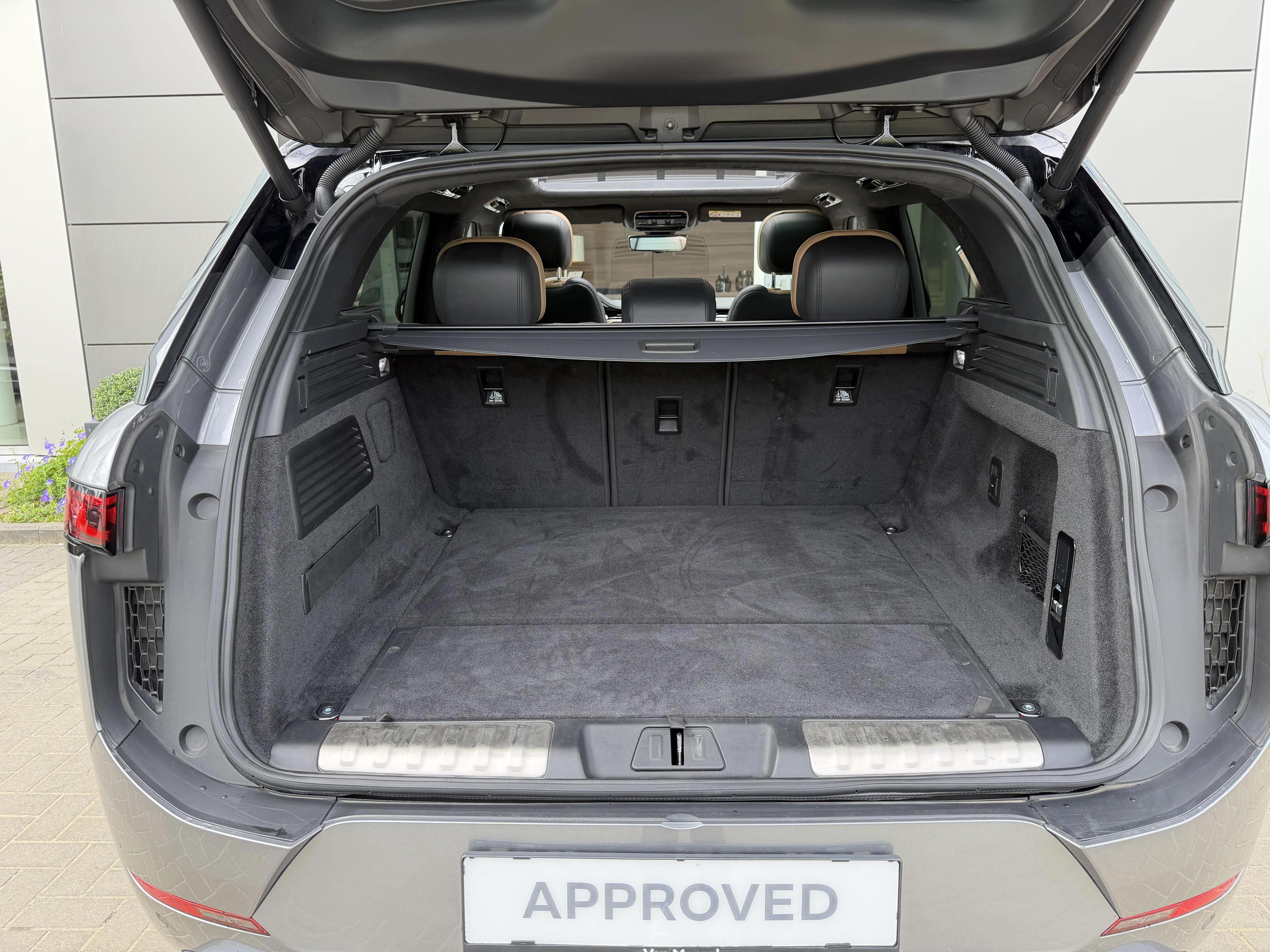 Land Rover Range Rover Sport P510e Autobiography