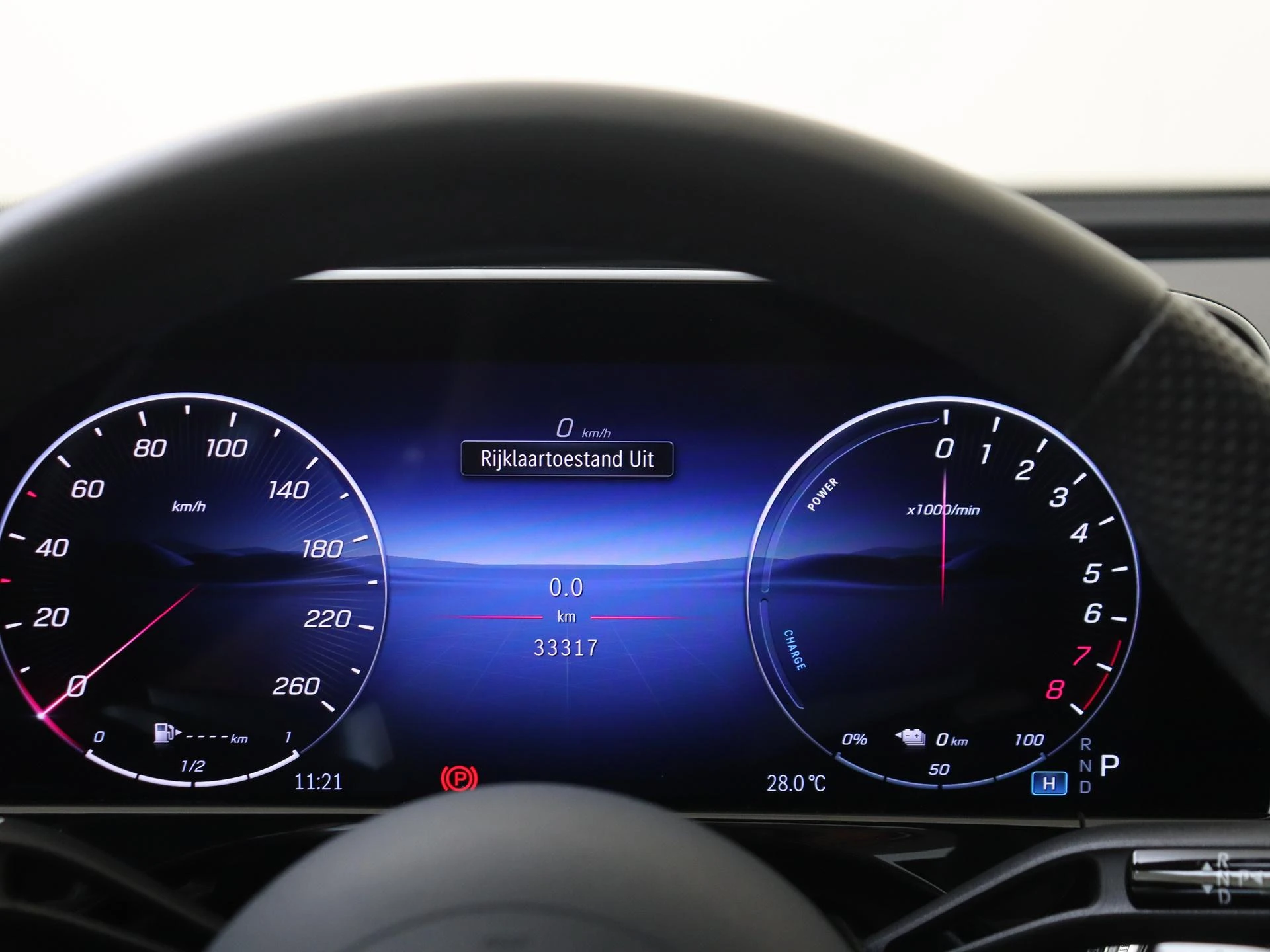 Mercedes-Benz-E-Klasse-image-11