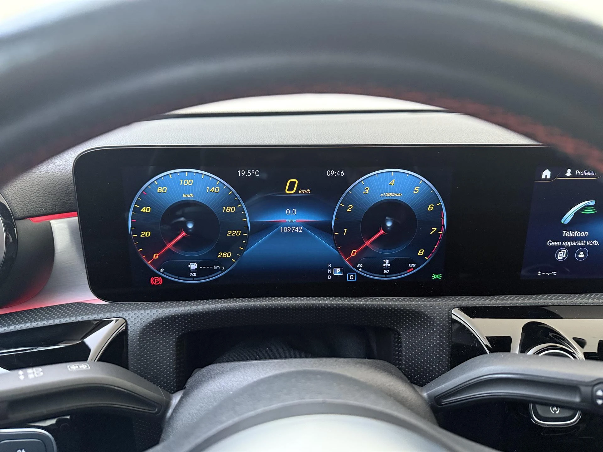 Mercedes-Benz-A-Klasse-image-10