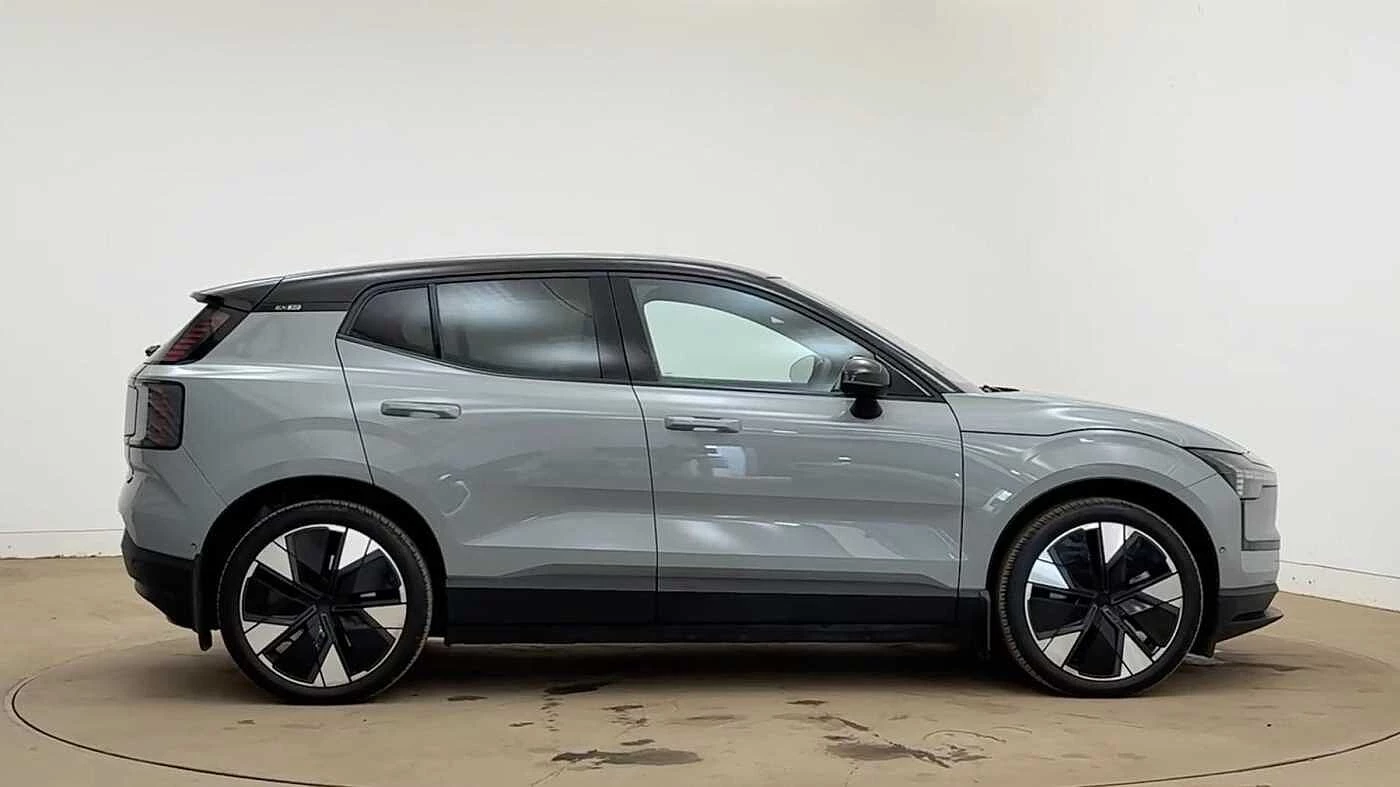 Volvo EX30 Twin Motor Performance Electric Ultra