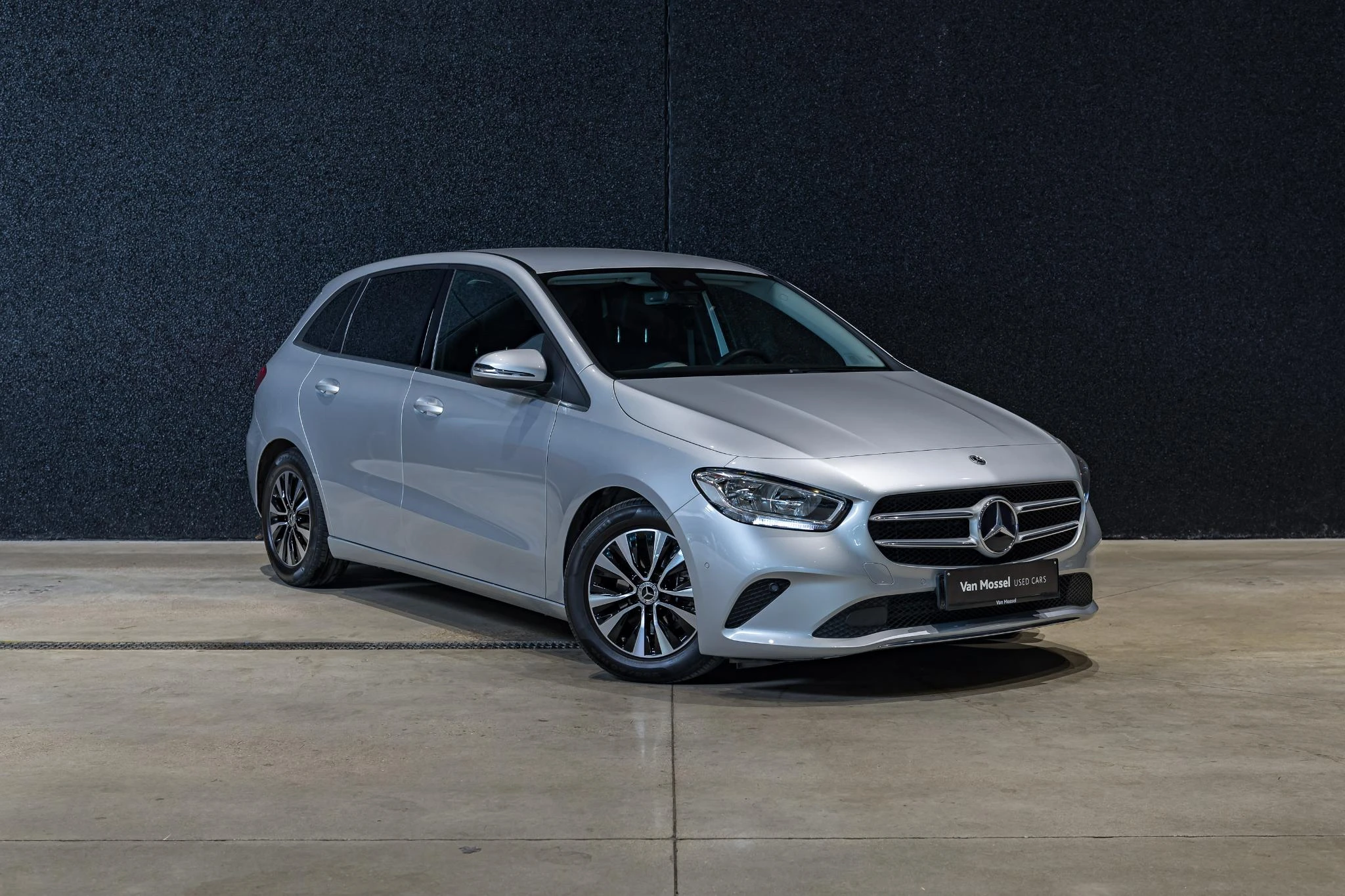 Mercedes-Benz-B-Klasse-image-2