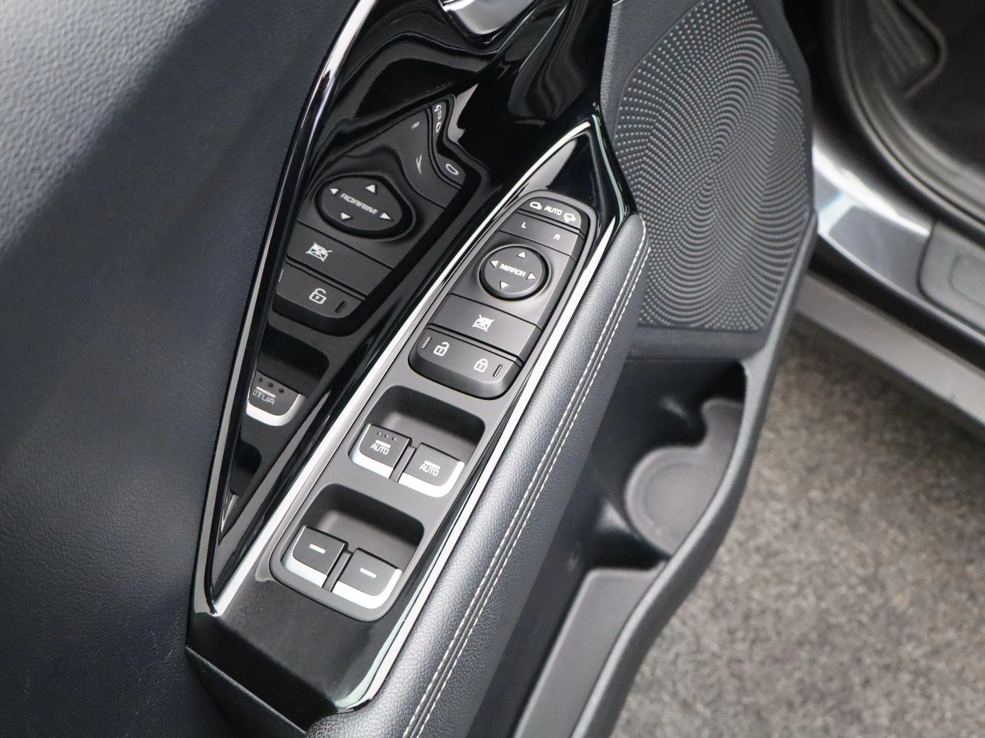 Kia-Niro-image-22