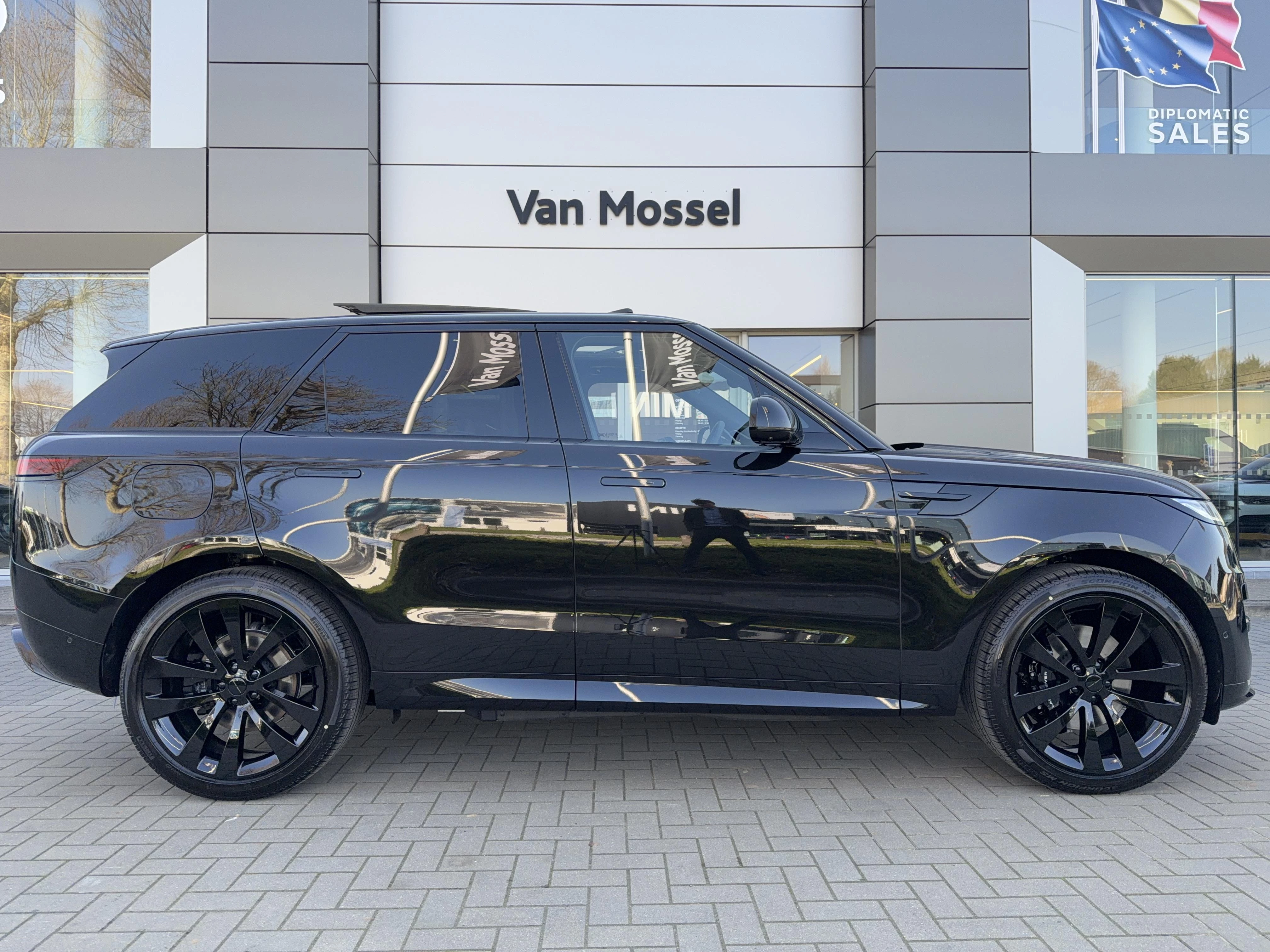 Land Rover-Range Rover Sport-image-2