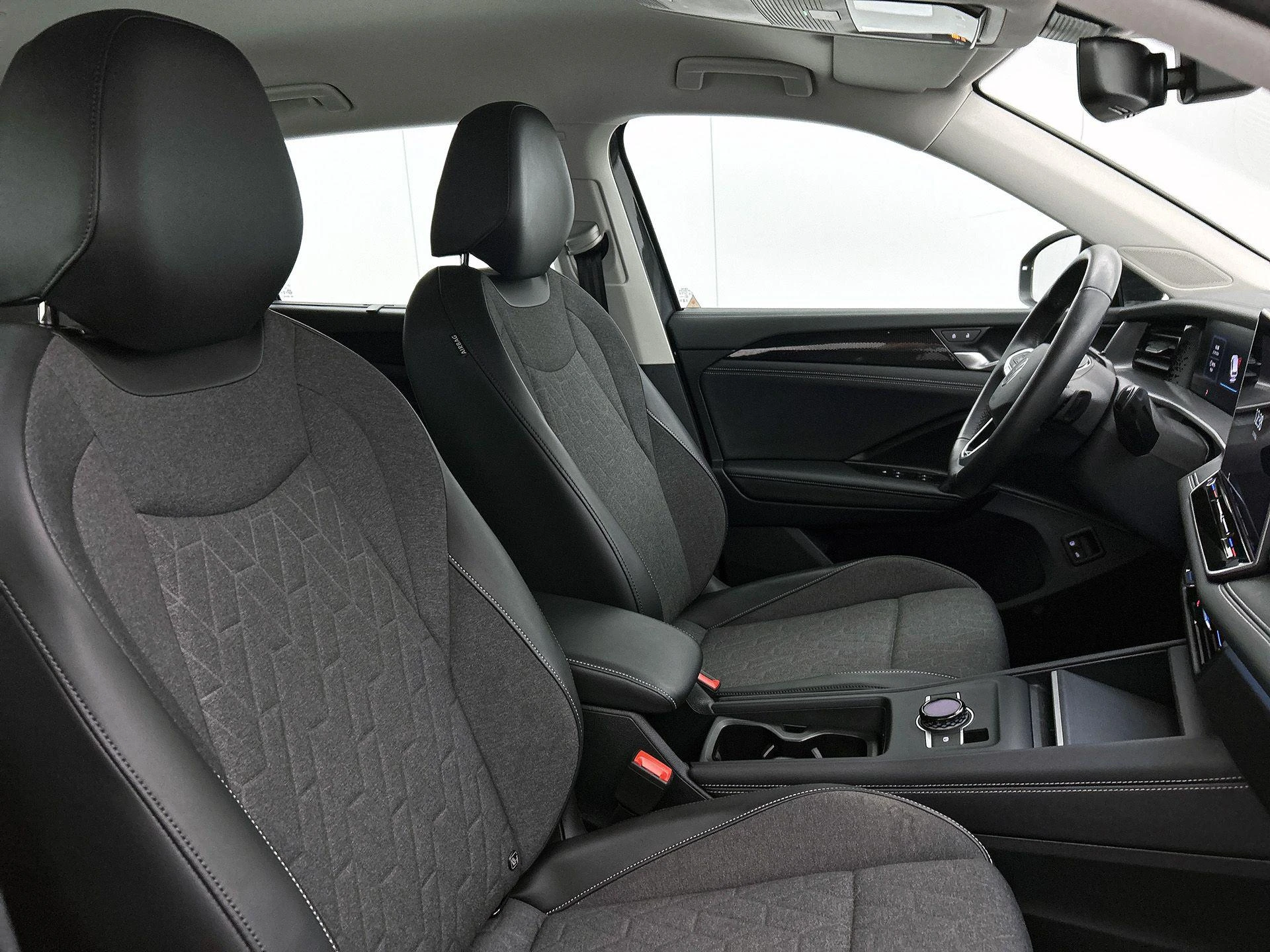 Volkswagen-Tayron-image-33
