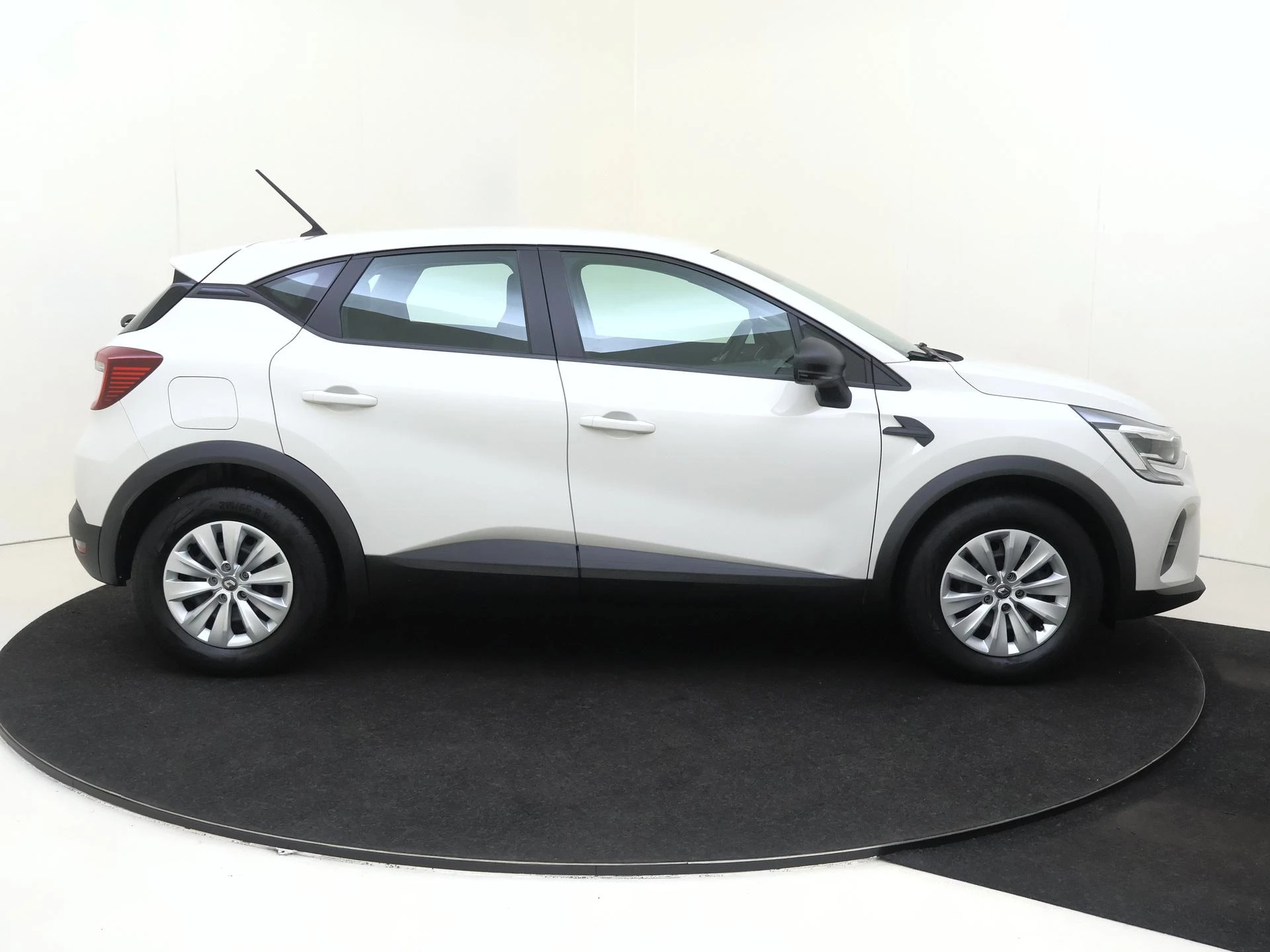 Renault-Captur-image-8