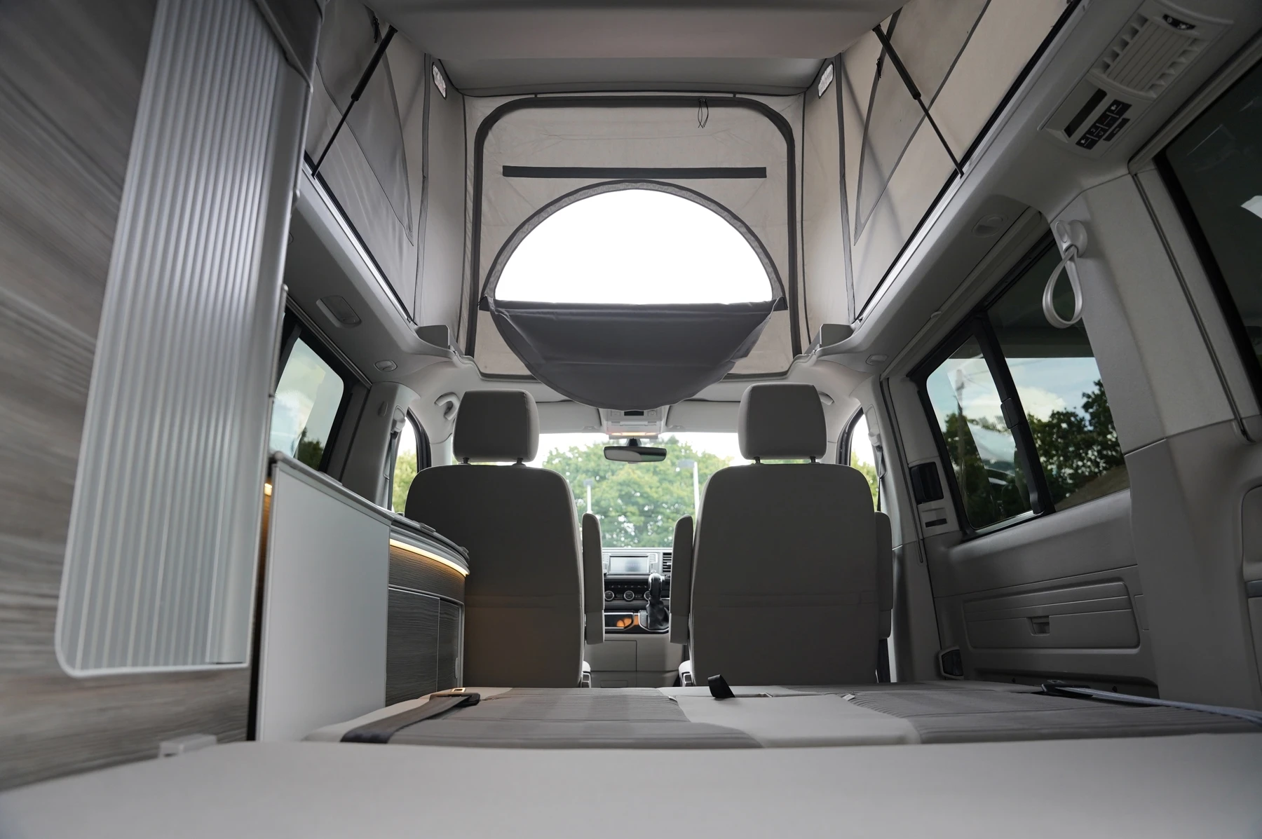 Volkswagen-California-image-10