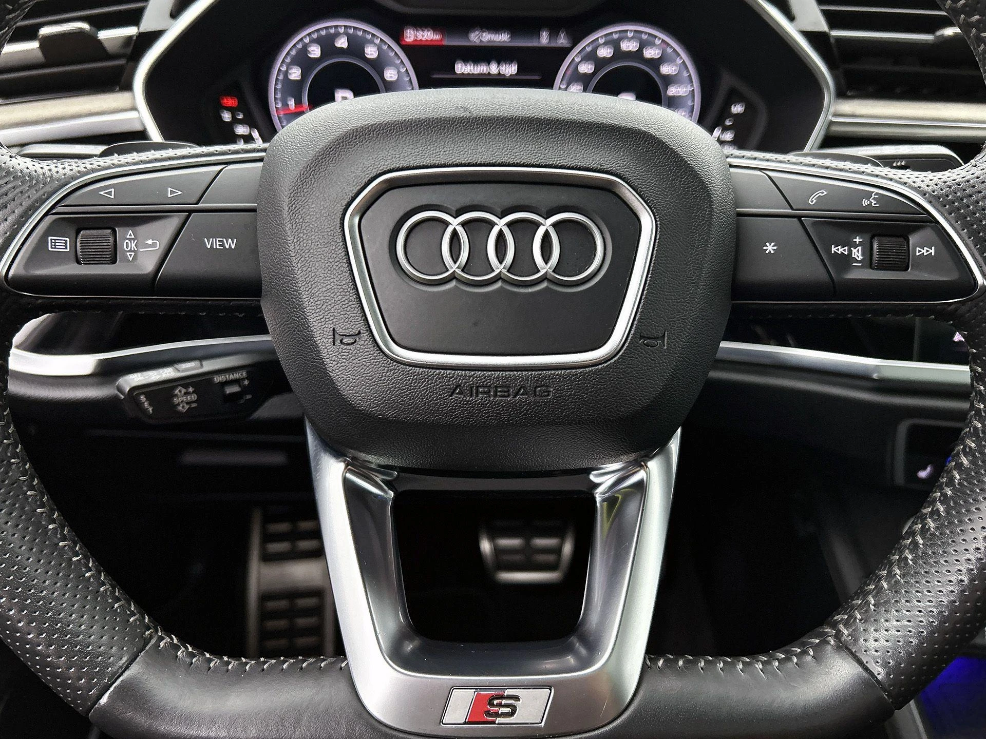 Audi-Q3-image-50