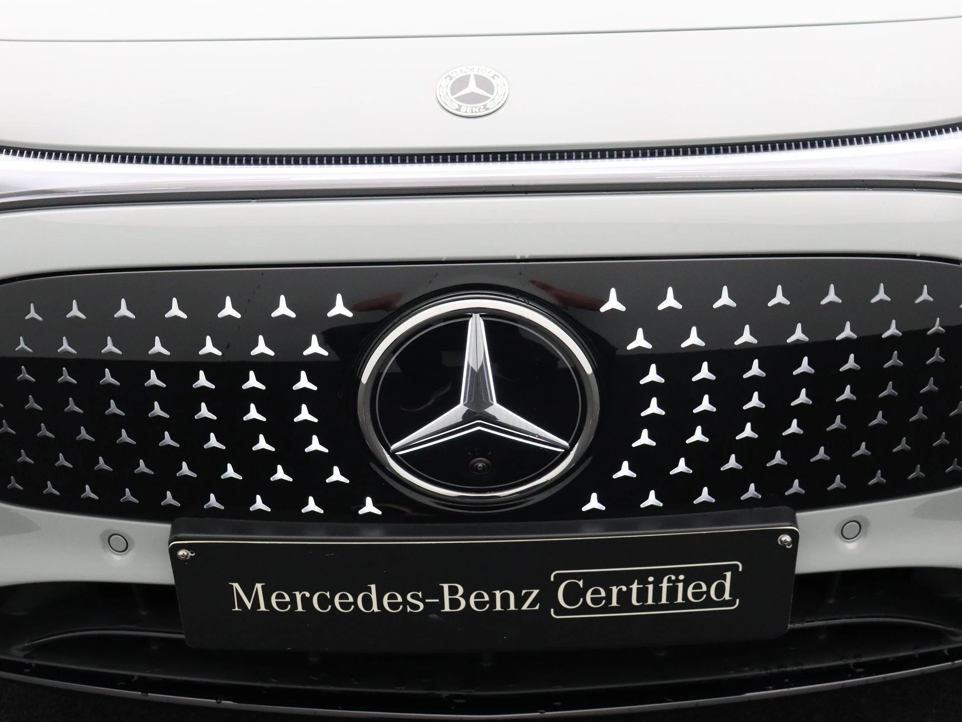 Mercedes-Benz-CLA-image-23