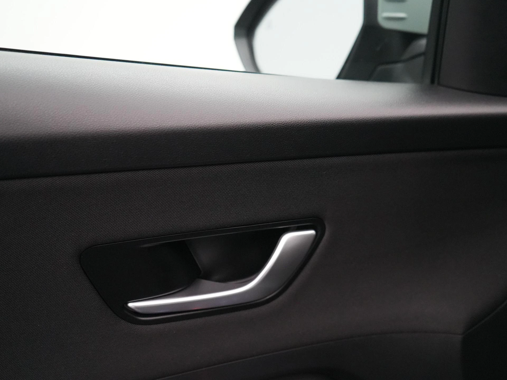 Hyundai-Kona-image-34