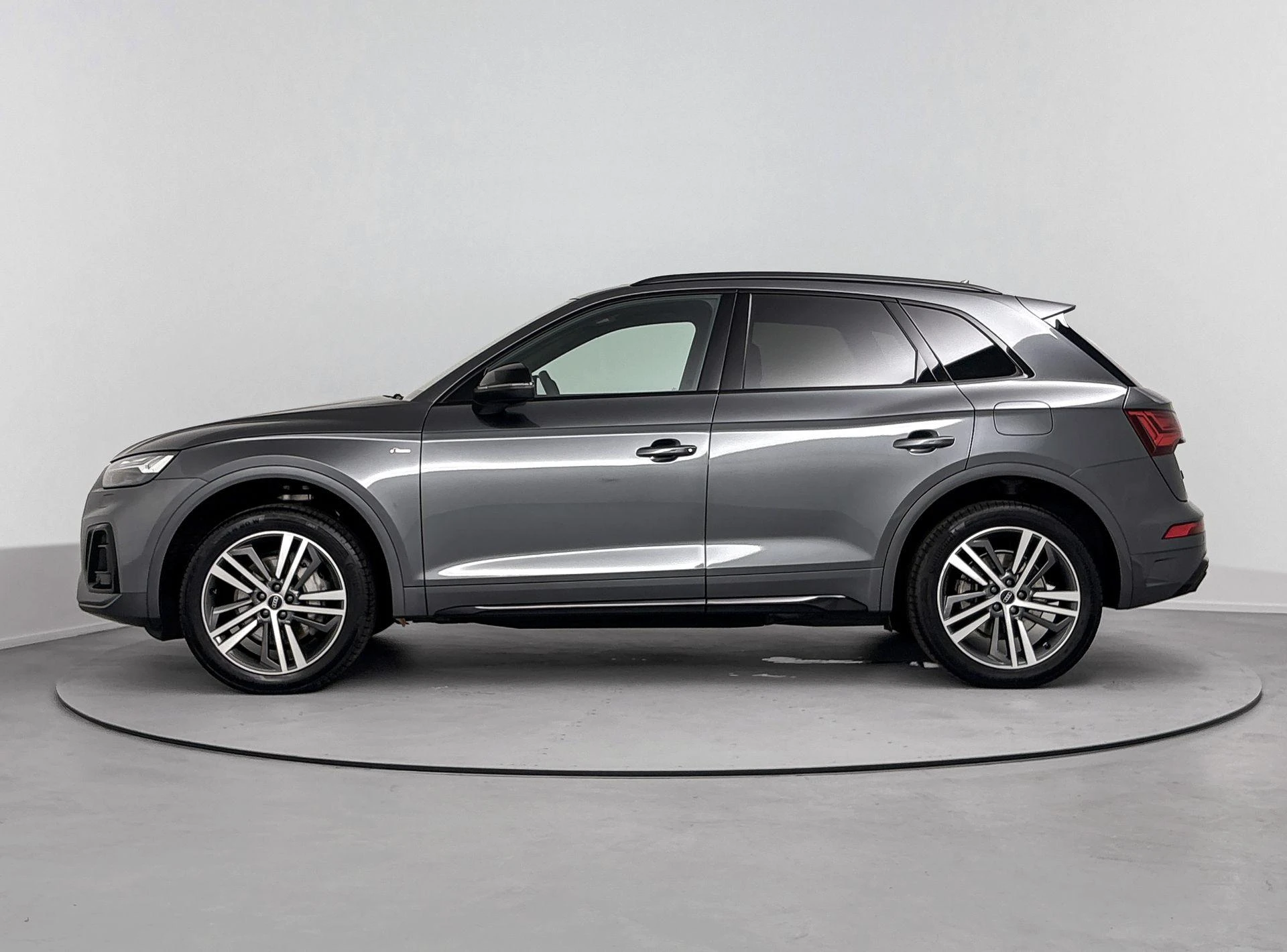 Audi-Q5-image-1
