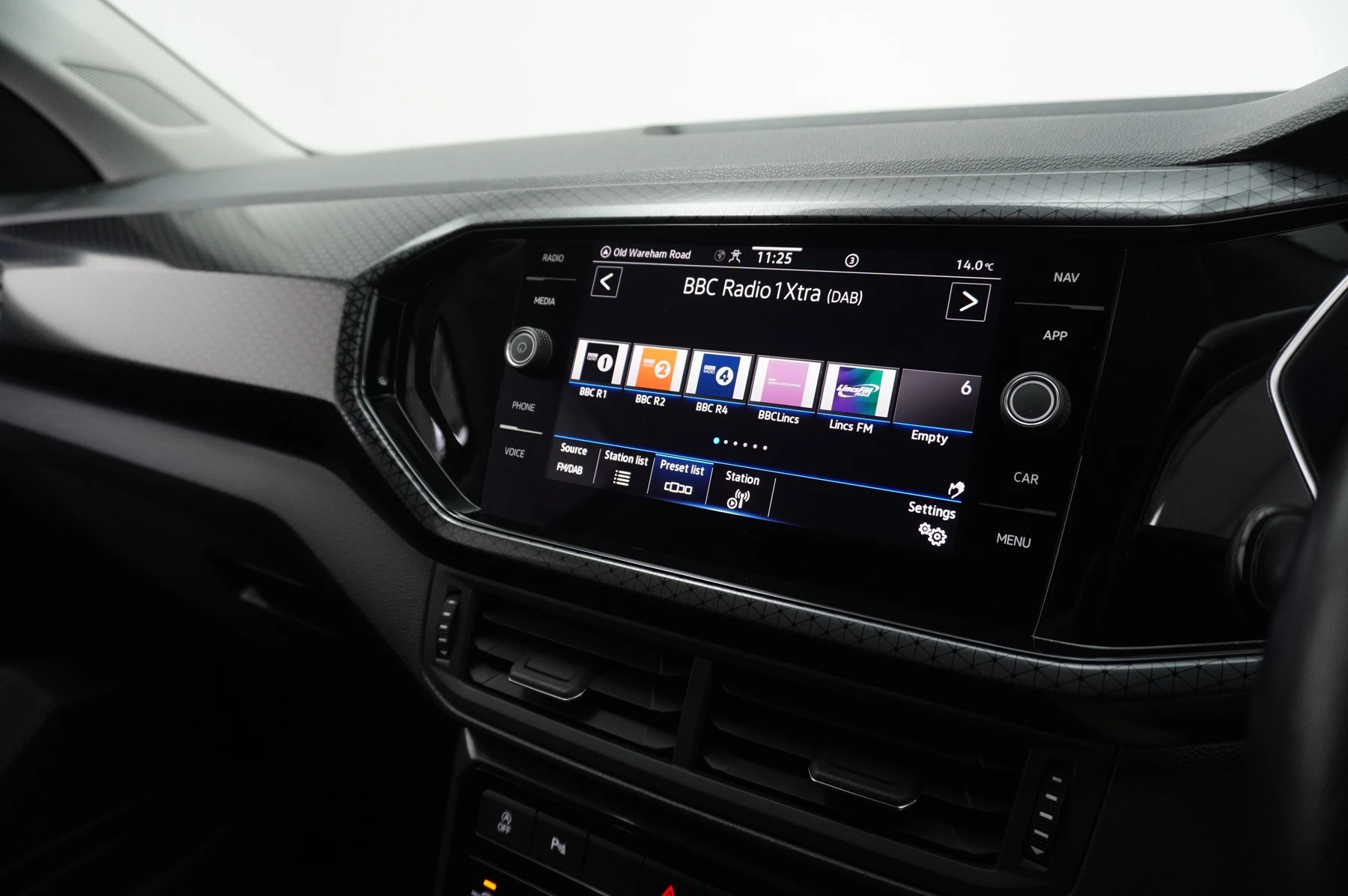 Volkswagen-T-Cross-image-31