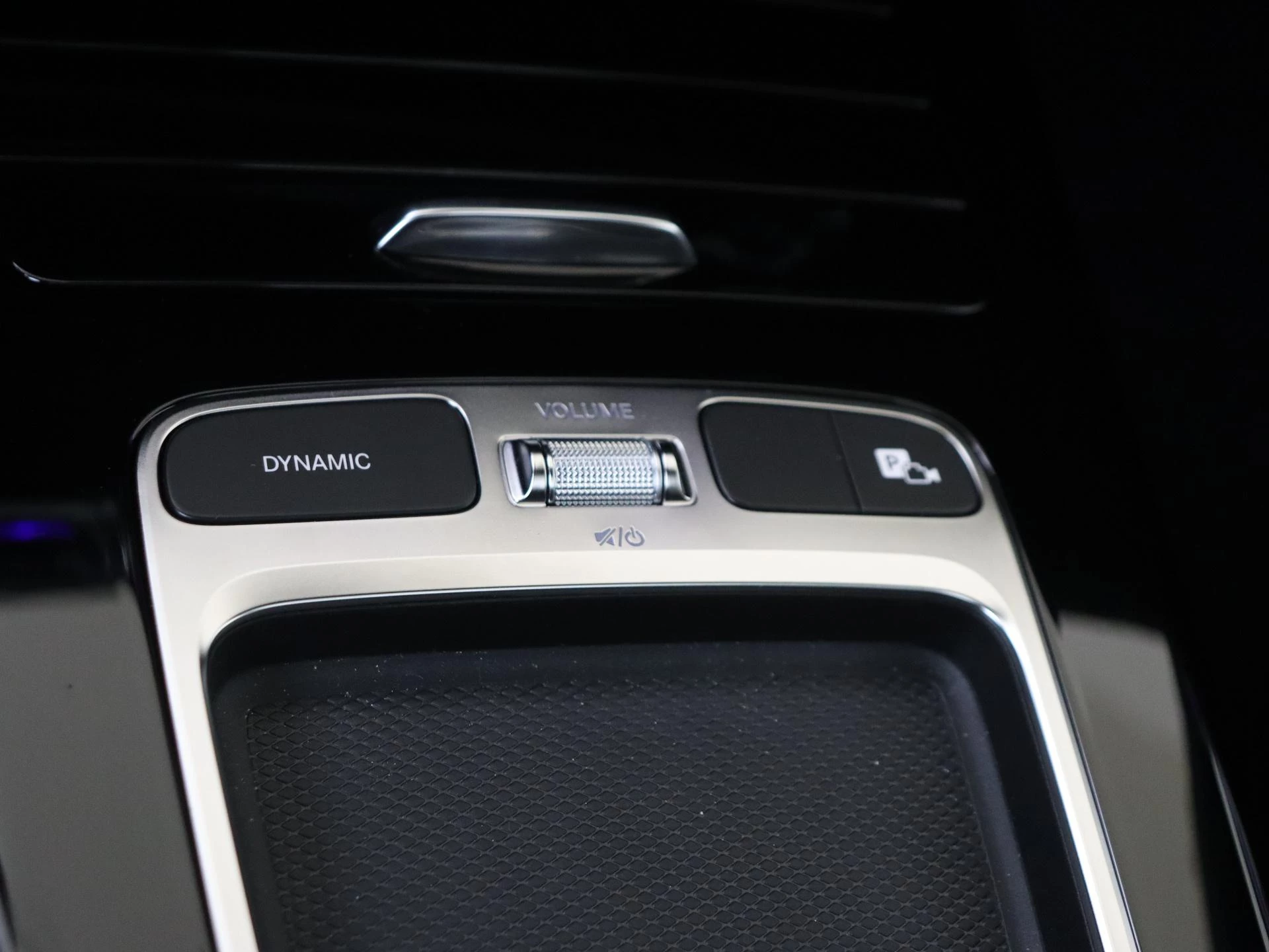 Mercedes-Benz-A-Klasse-image-20