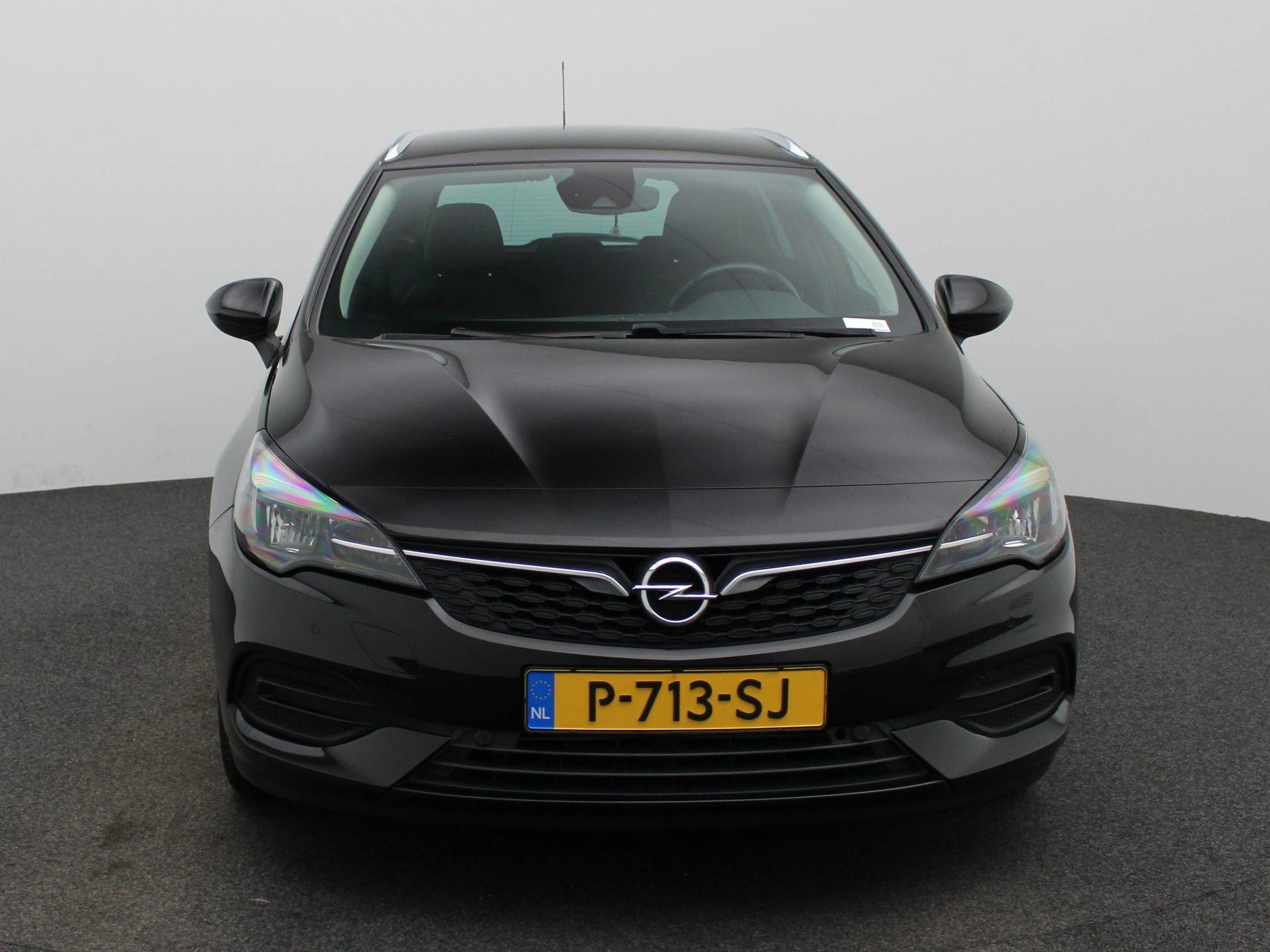 Opel-Astra-image-2