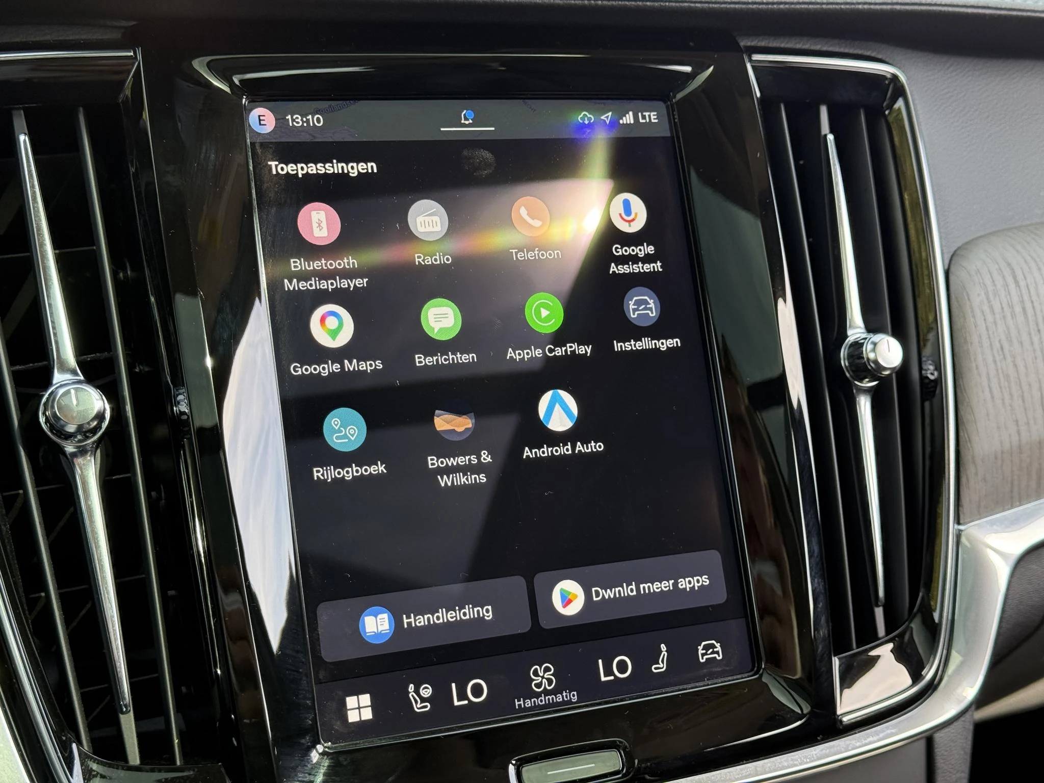 Volvo-V90-image-23