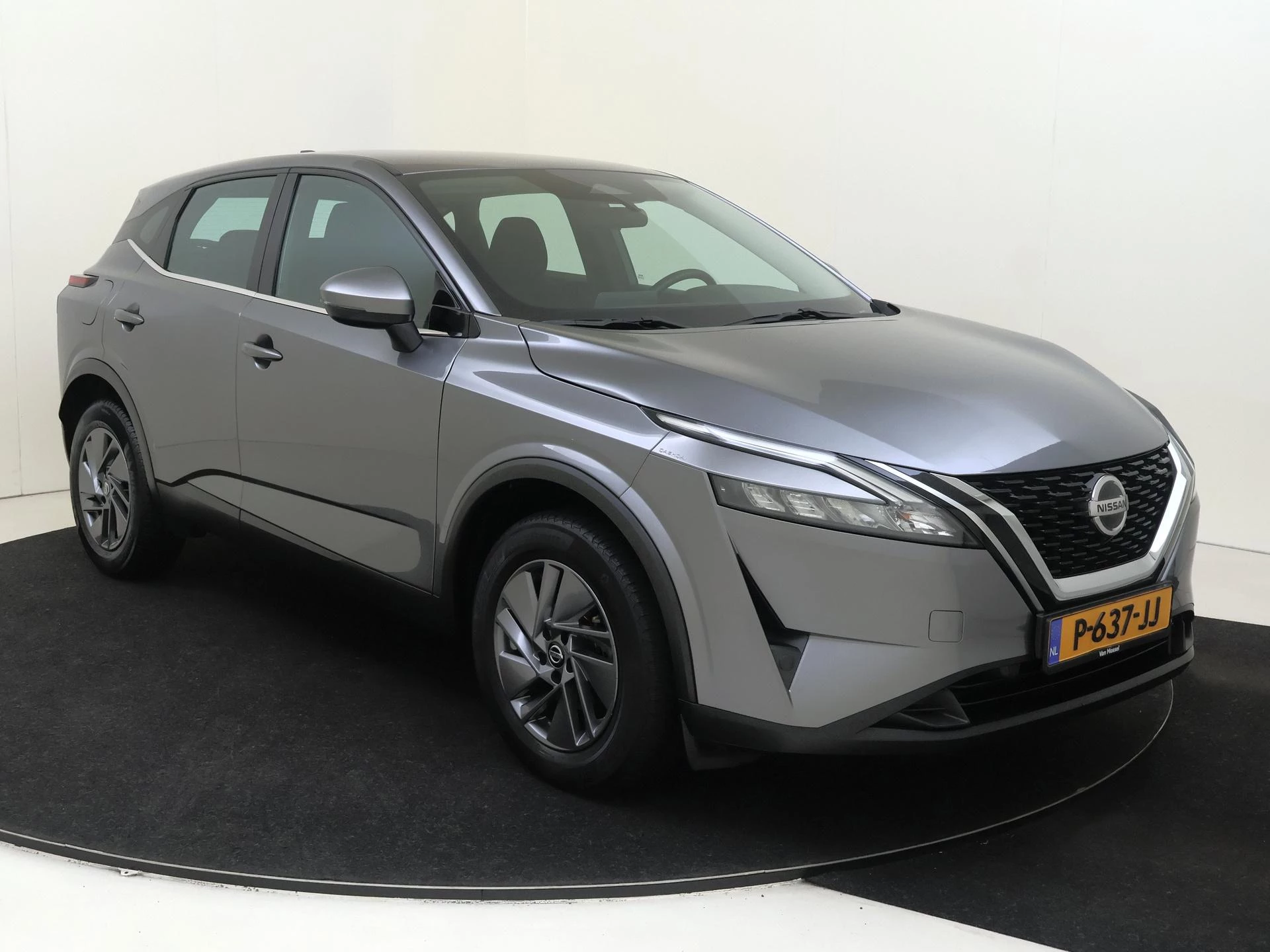 Nissan-QASHQAI-image-1