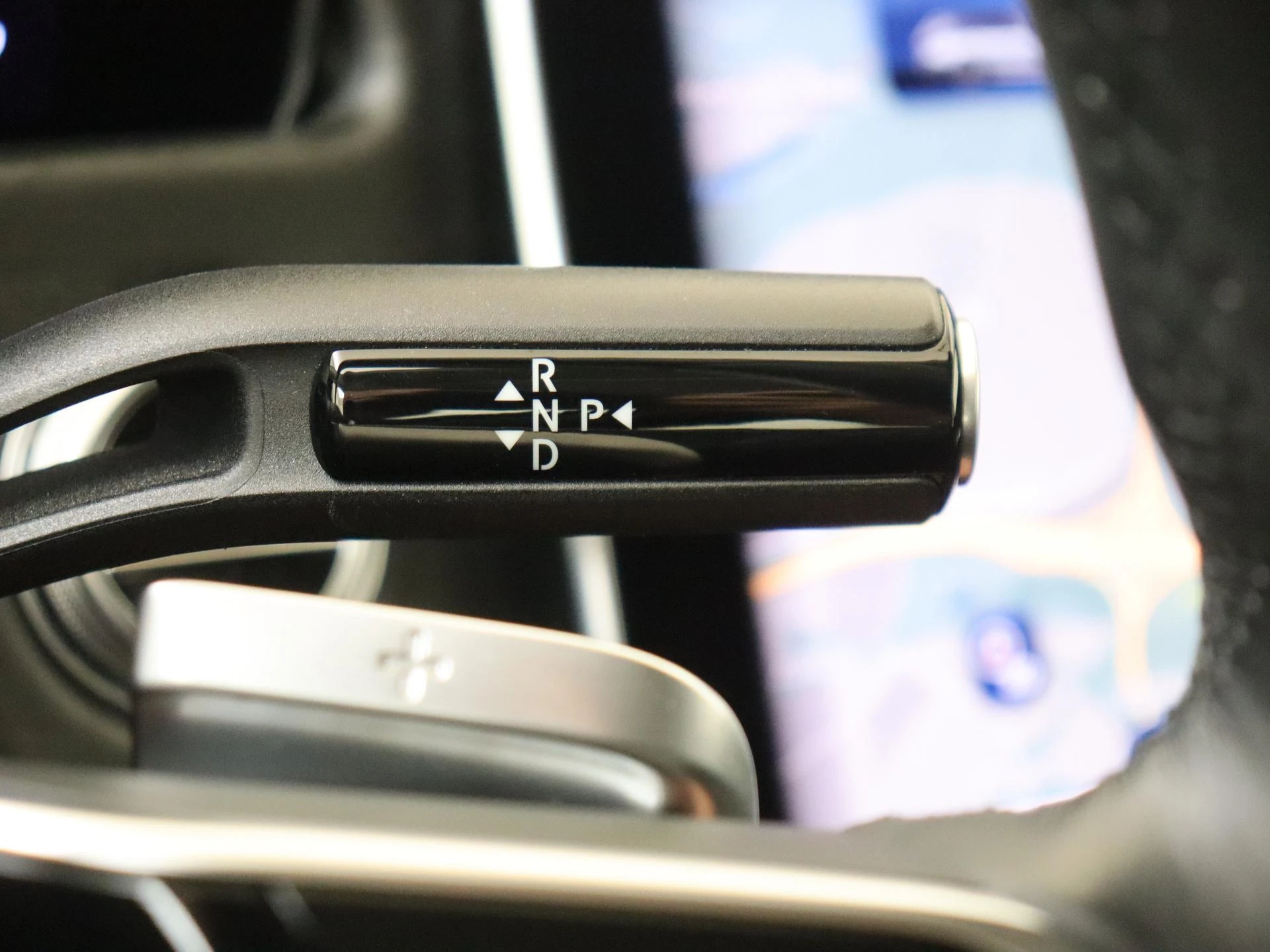 Mercedes-Benz-E-Klasse-image-13