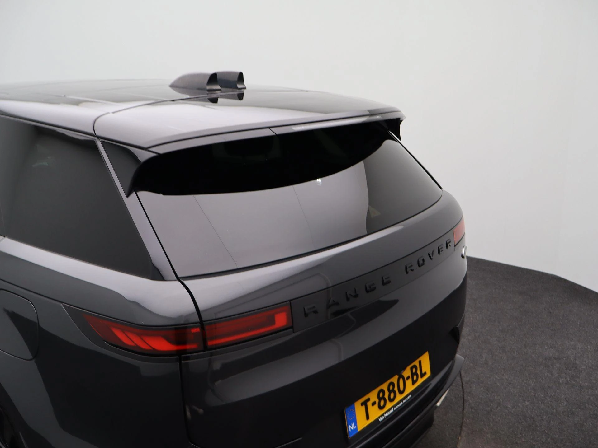 Land Rover-Range Rover Sport-image-46