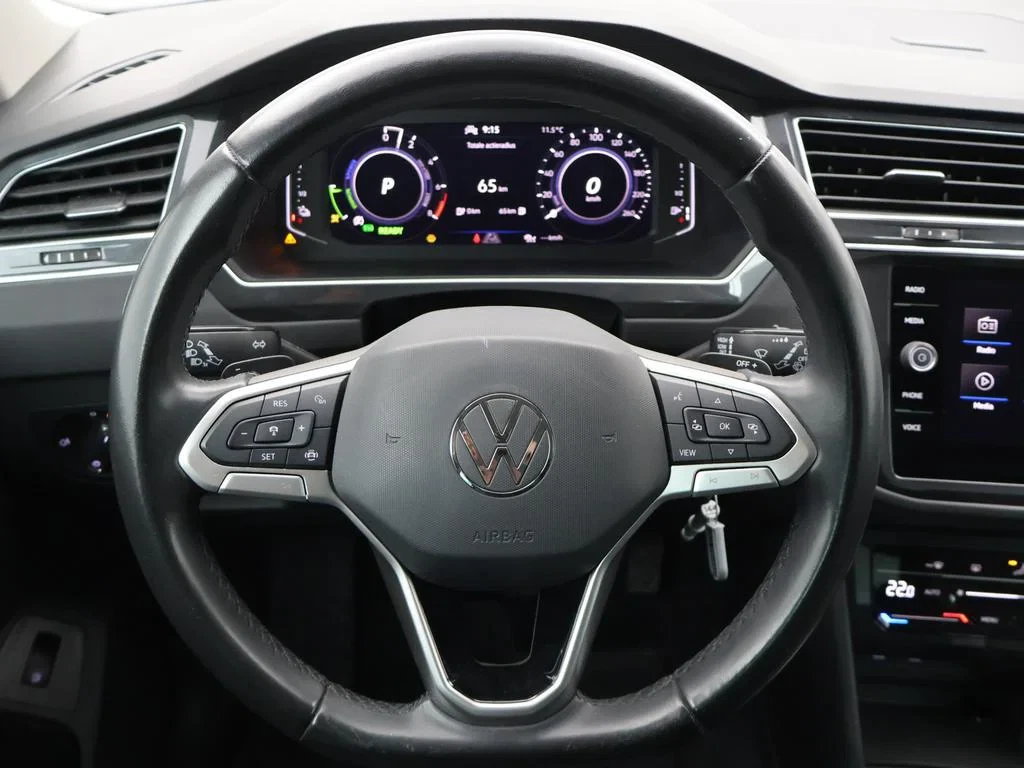 Volkswagen-Tiguan-image-19