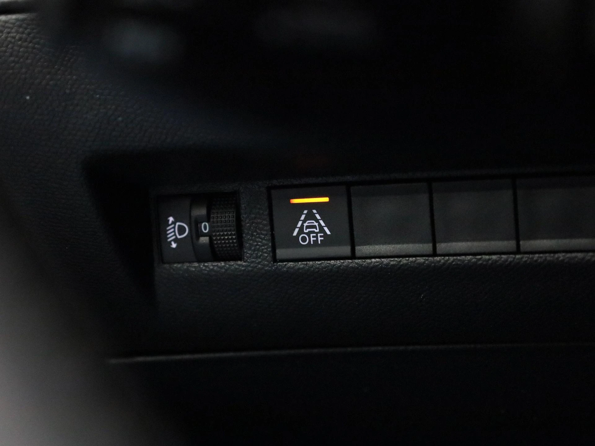 Peugeot-208-image-22