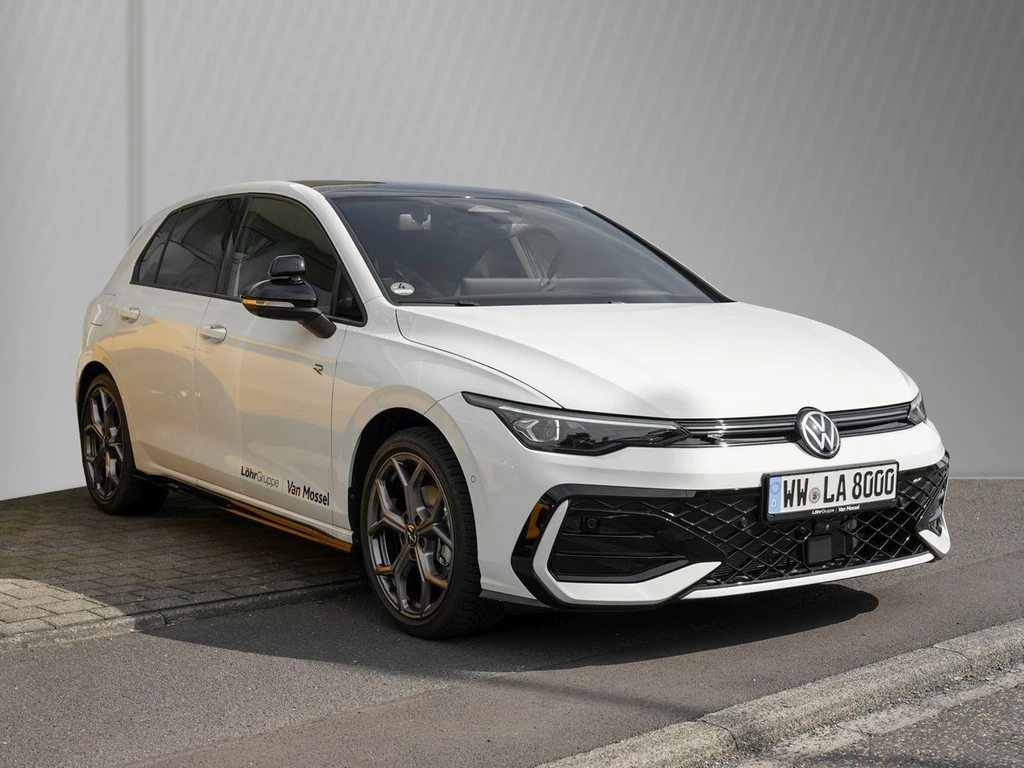 Volkswagen-Golf-image-2