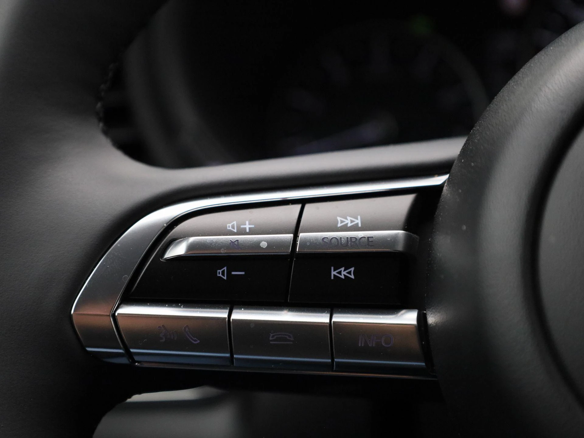 Mazda CX-30 2.0 e-Skyactiv X 137kW Skydrive Business