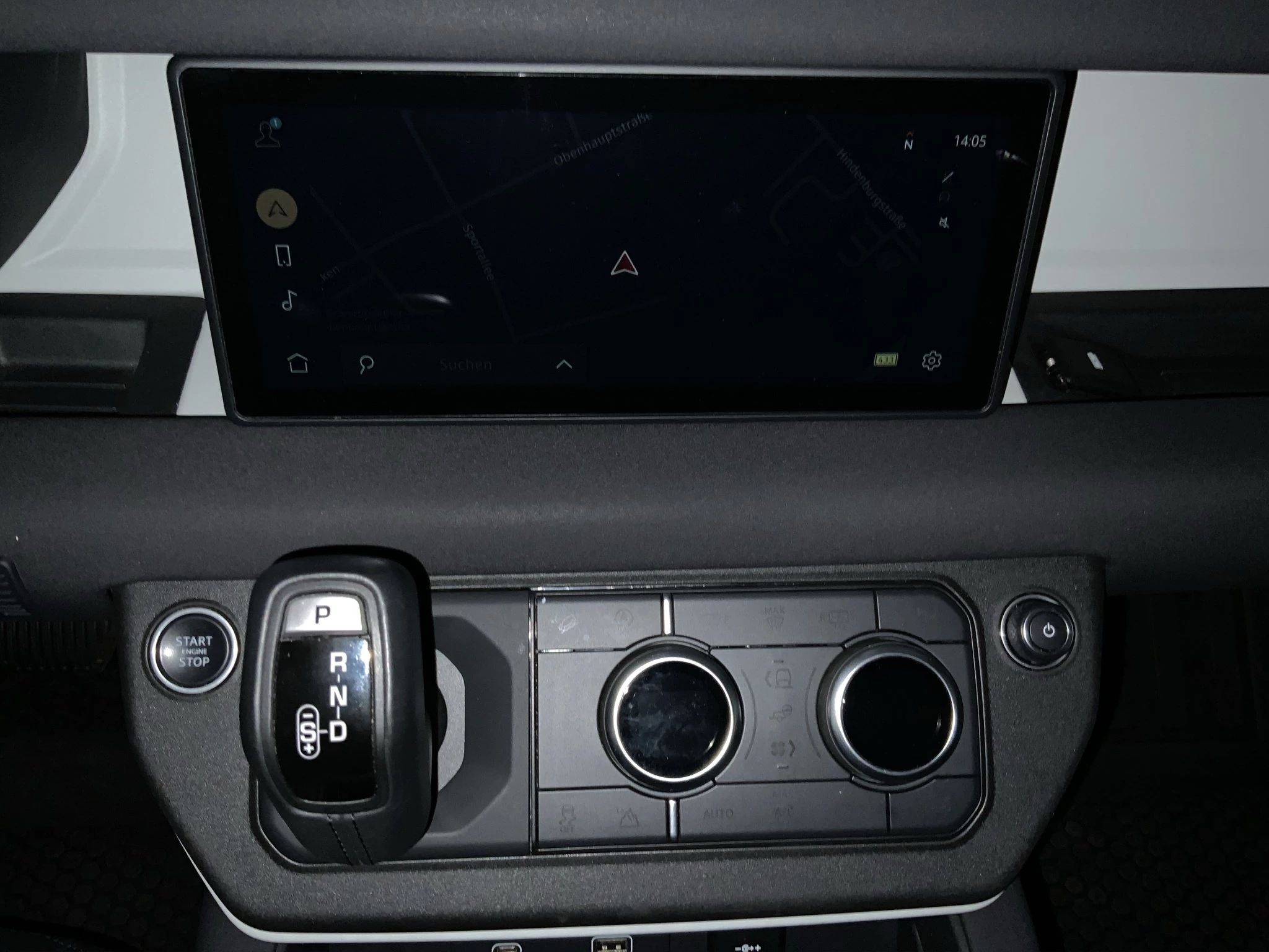 Land Rover-Defender-image-14