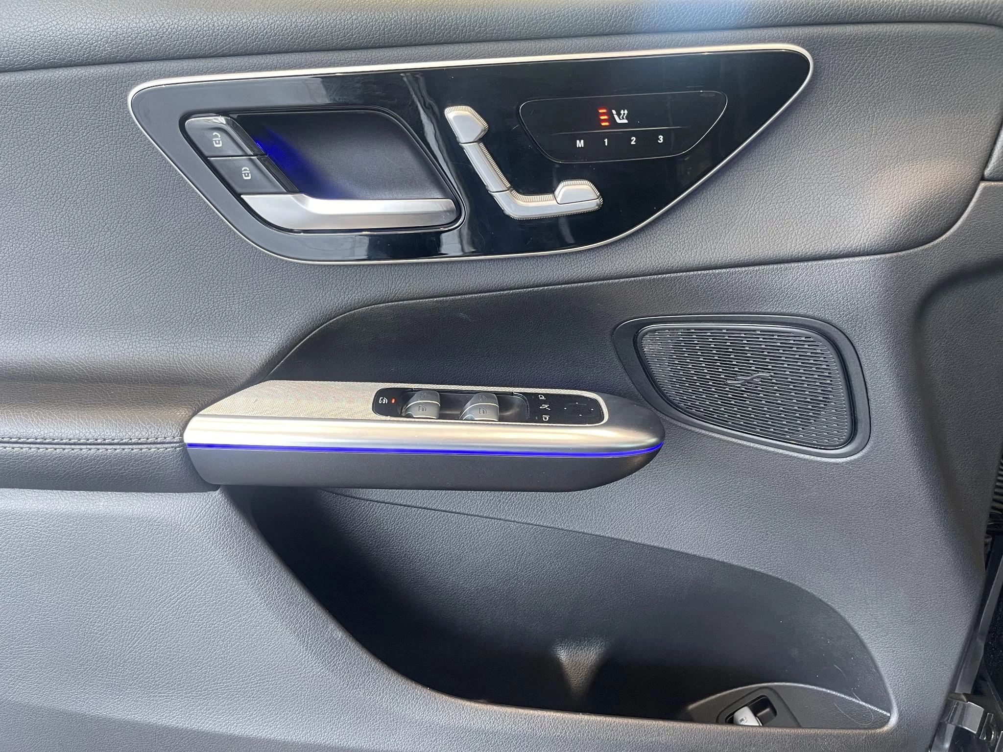 Mercedes-Benz GLC 300 e 4MATIC Luxury Line + LEDER + DIGITAL LIGHT + PANORAMISCH DAK +