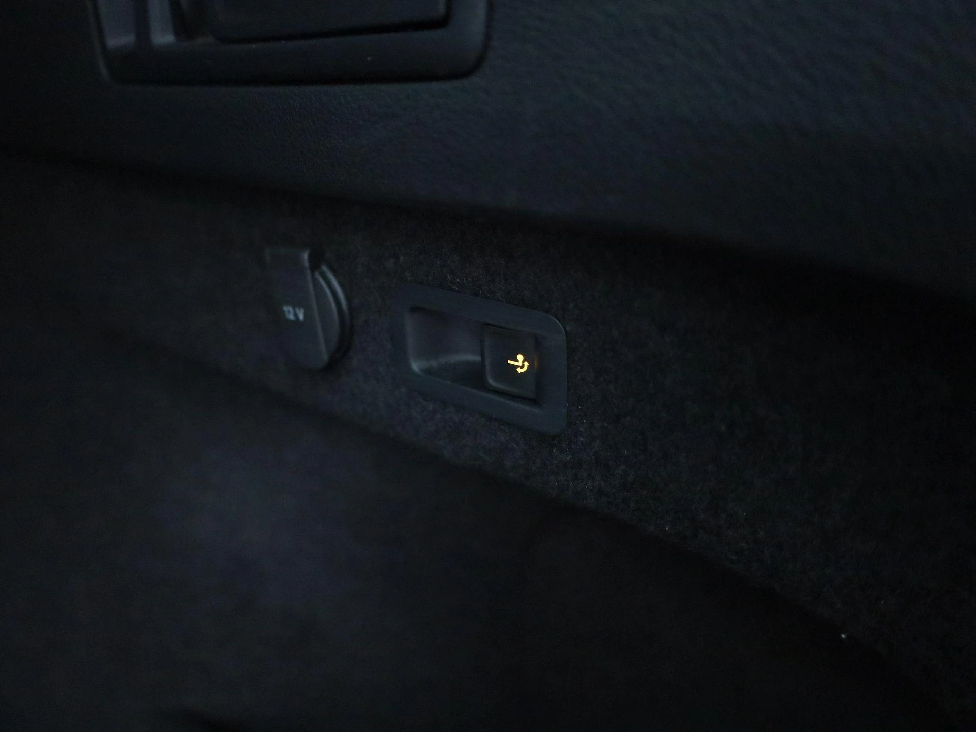 Volkswagen-Passat-image-14