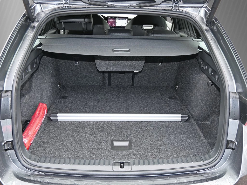 Škoda Octavia Combi 2.0 TDI Sportline *AHK*MATRIX*ACC*HuD*NAVI*